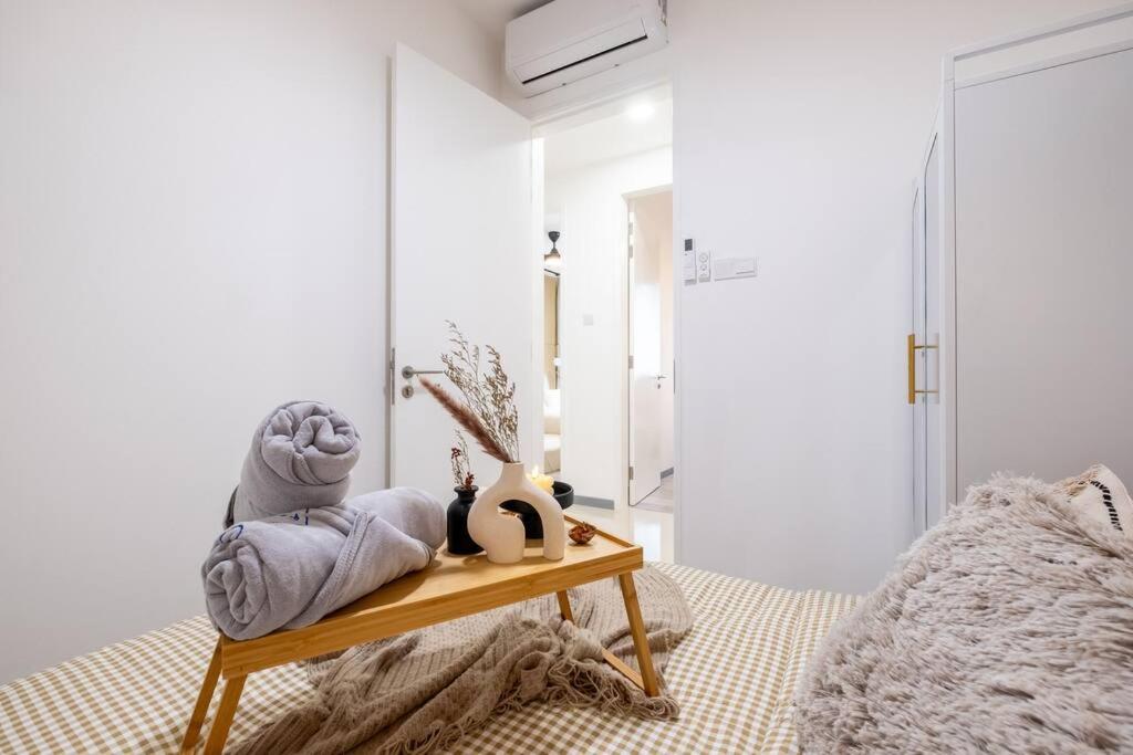 Chic Getaway Sweet Families3BR2Bath8pax, Aeon, MITEC