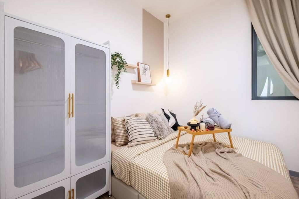 Chic Getaway Sweet Families3BR2Bath8pax, Aeon, MITEC