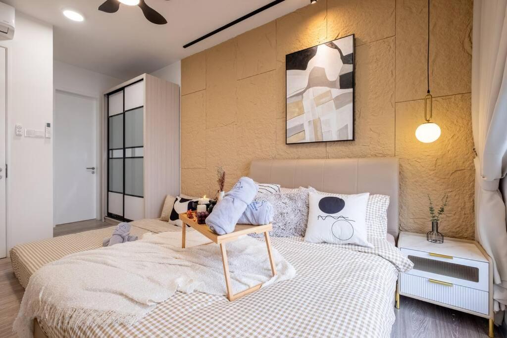 Chic Getaway Sweet Families3BR2Bath8pax, Aeon, MITEC