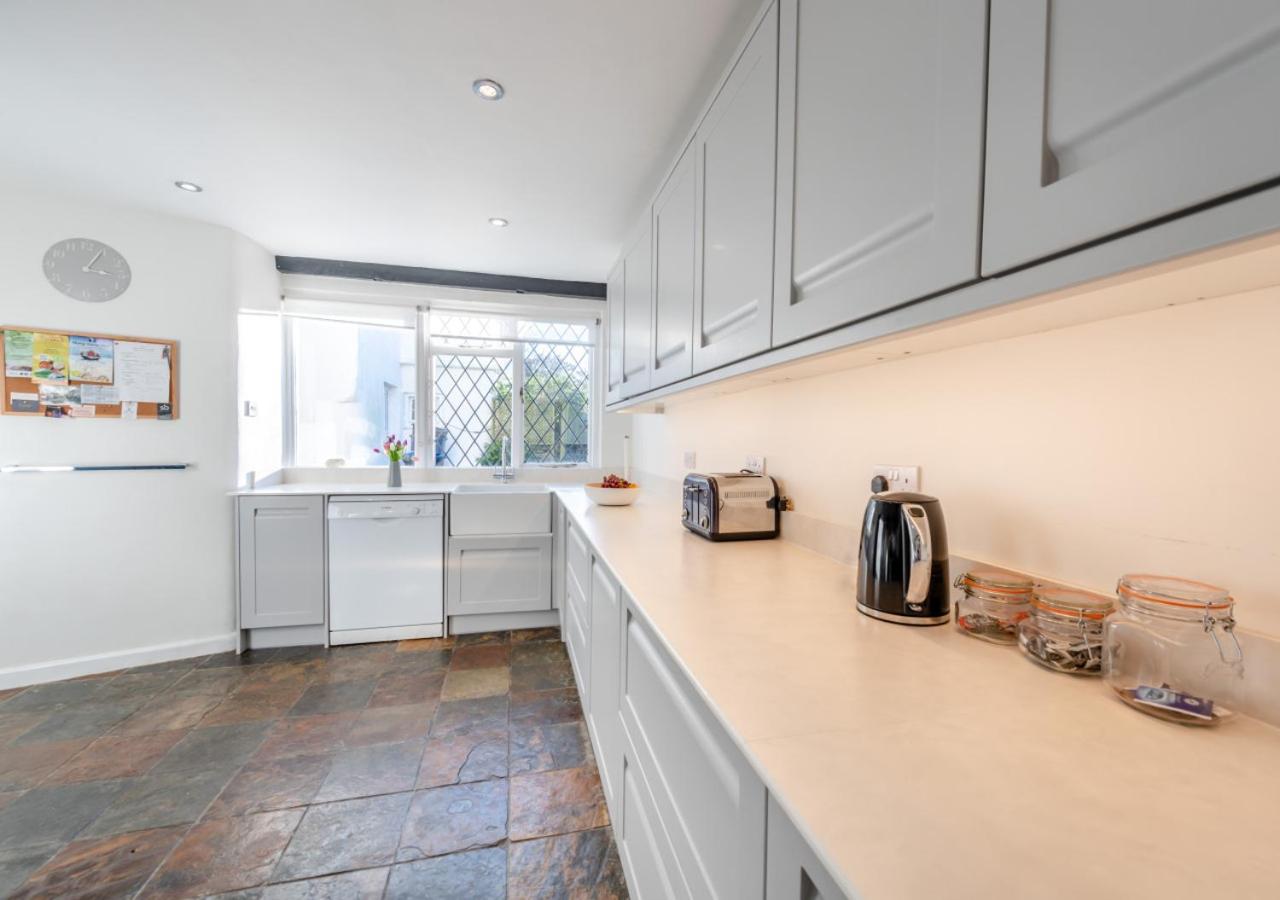 3 Bed in Braunton oc-soufar view 2