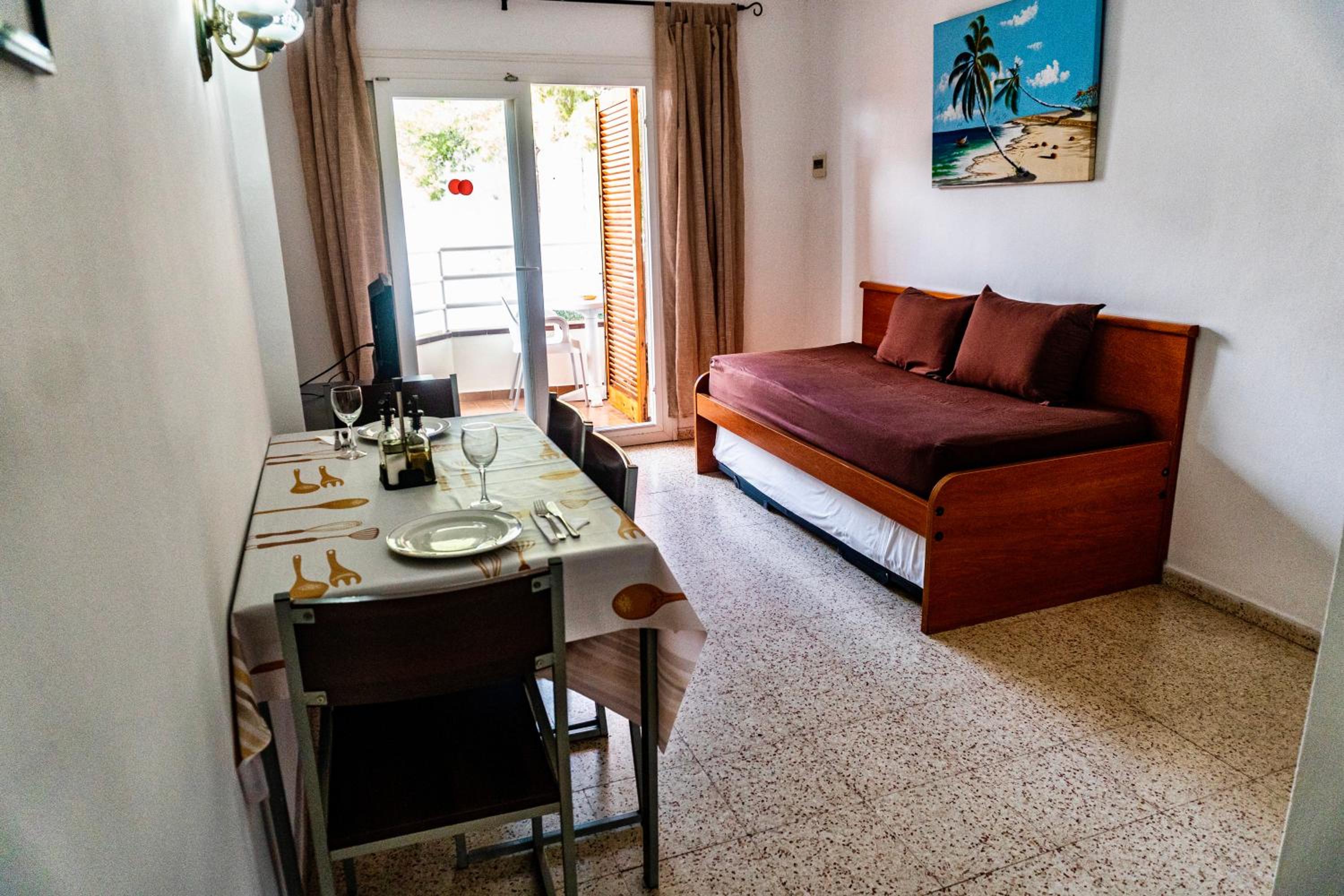 Eva Aparthotel
