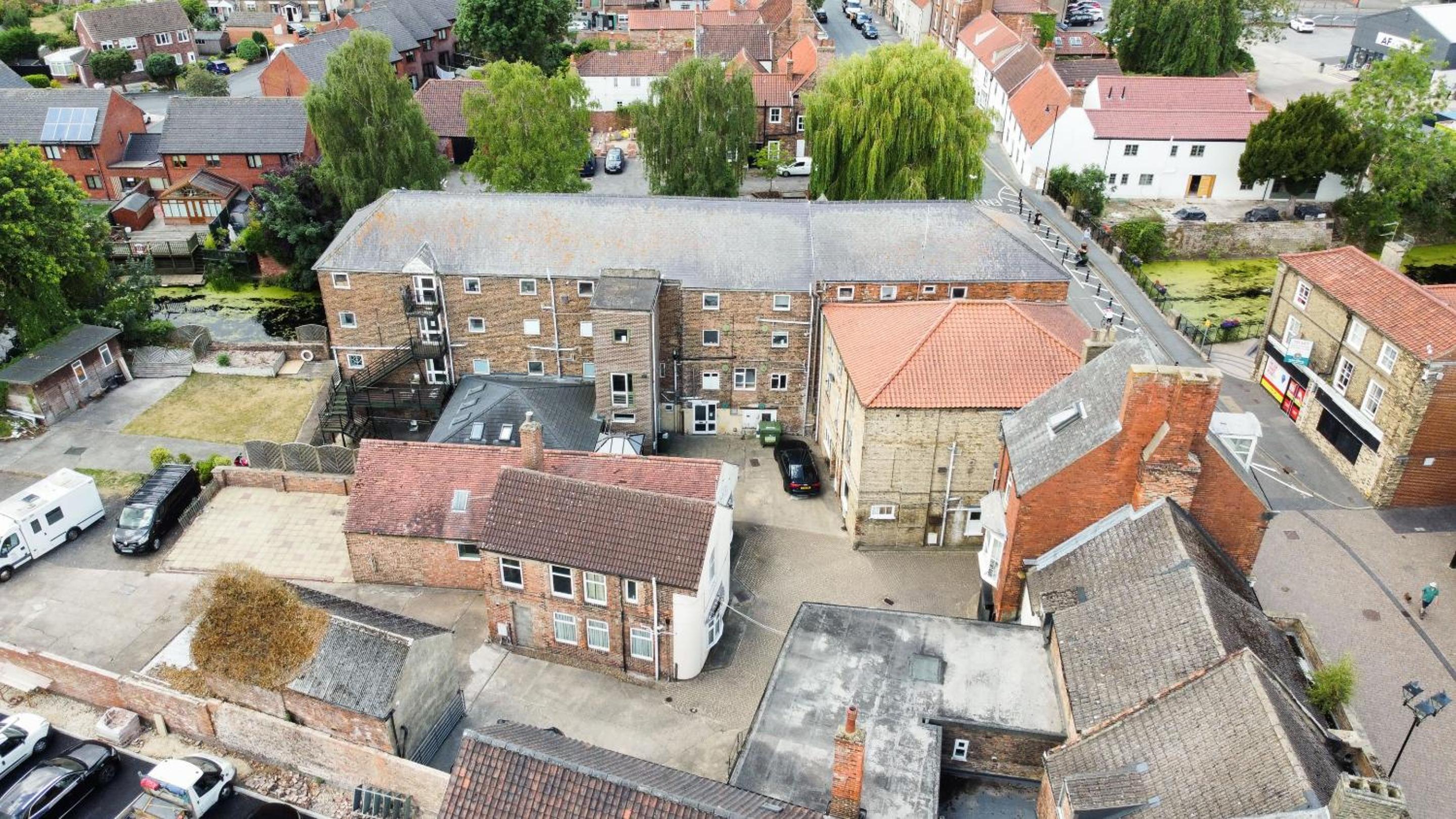Riverside Mews