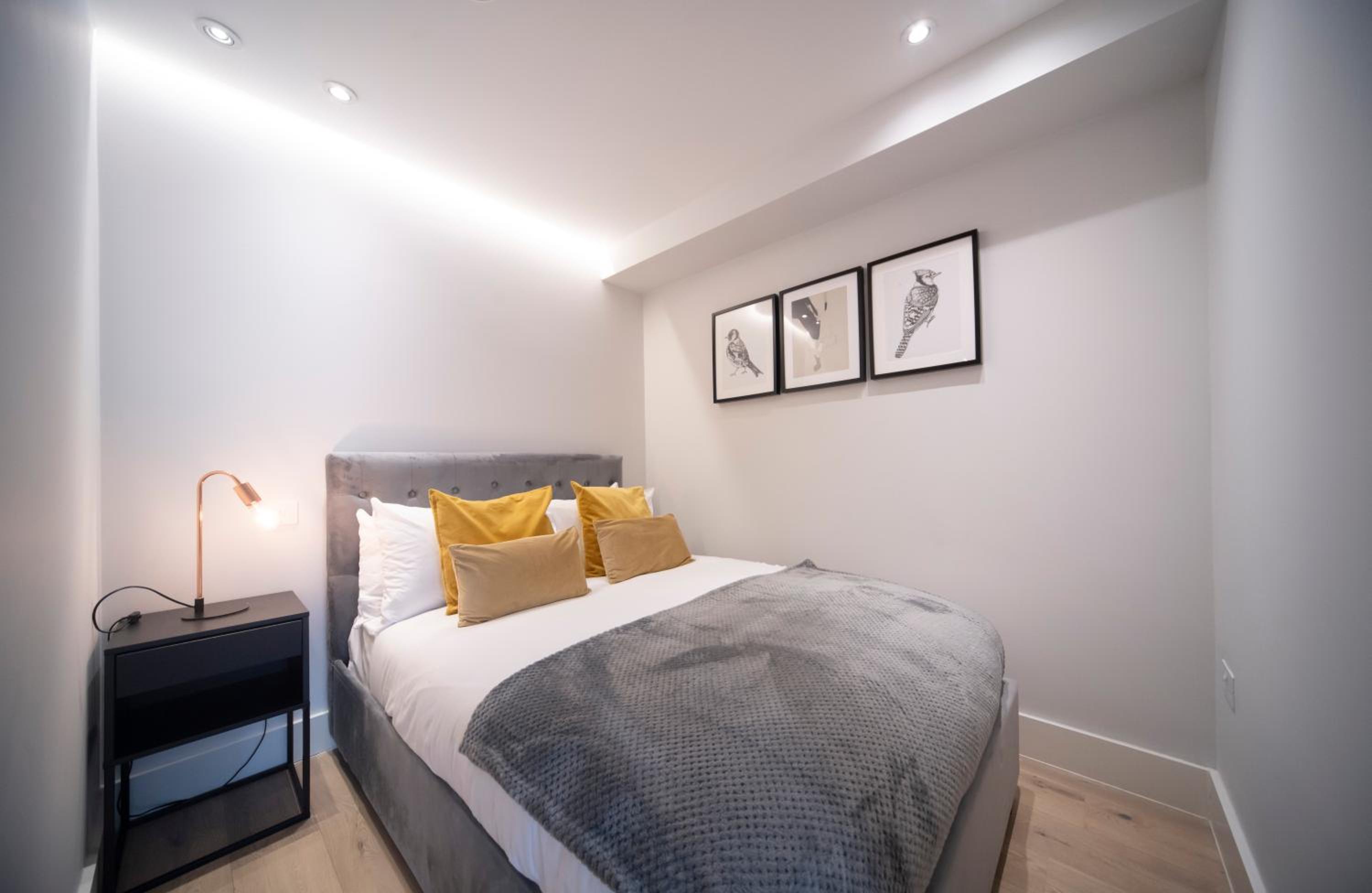 Spacious & Smart Studio Flat with Balcony - Zone1