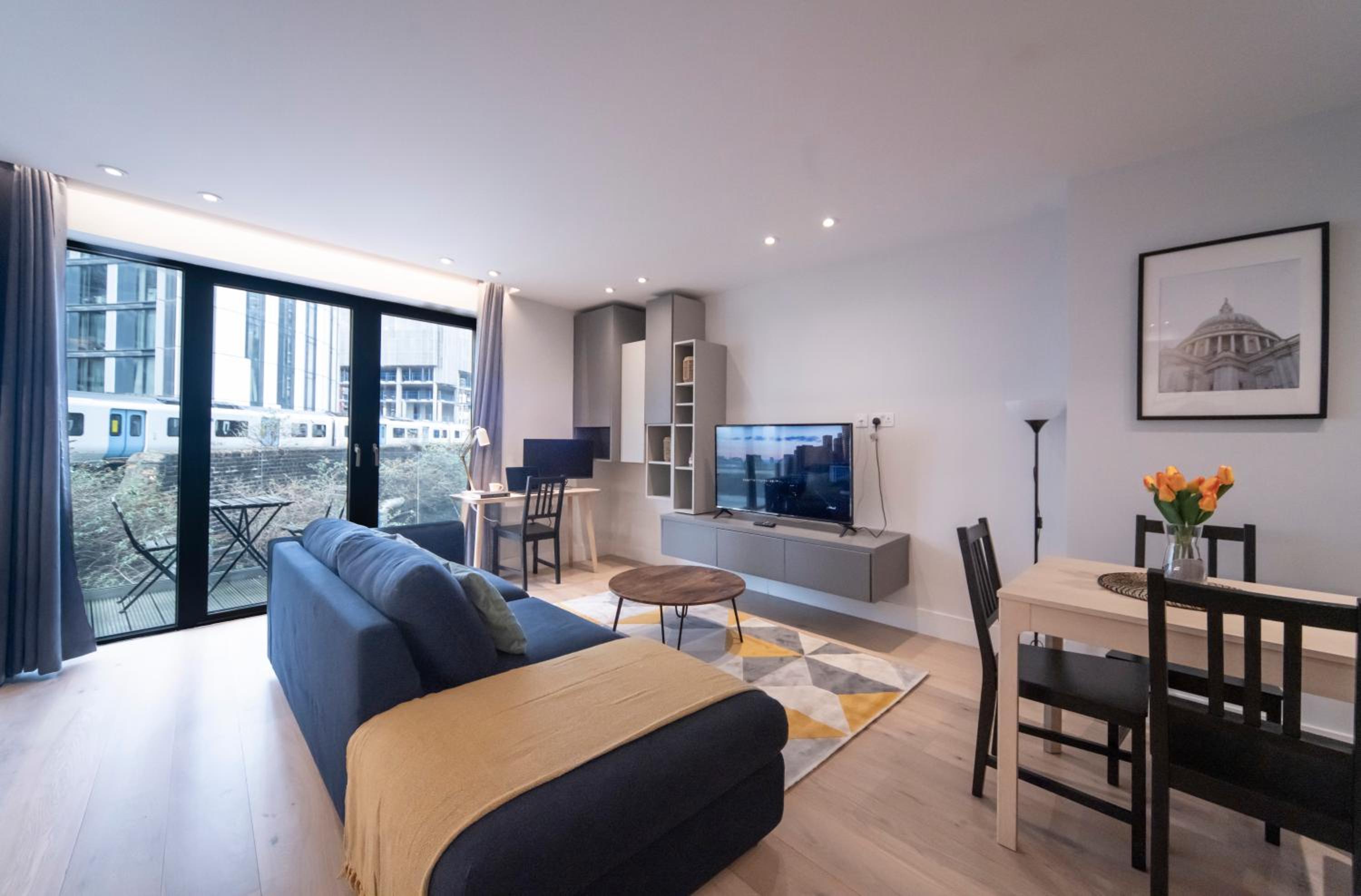 Spacious & Smart Studio Flat with Balcony - Zone1