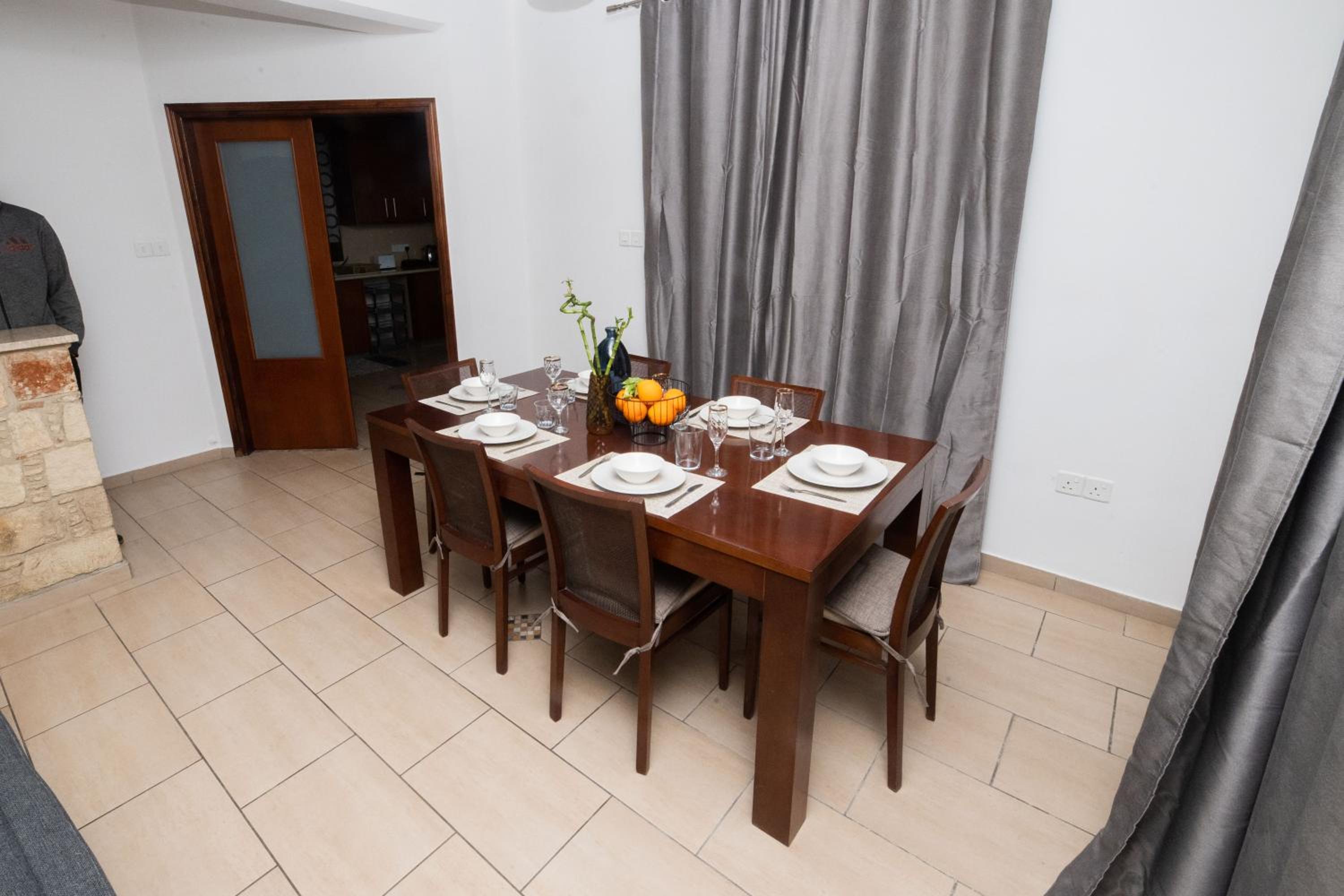 Anesis House