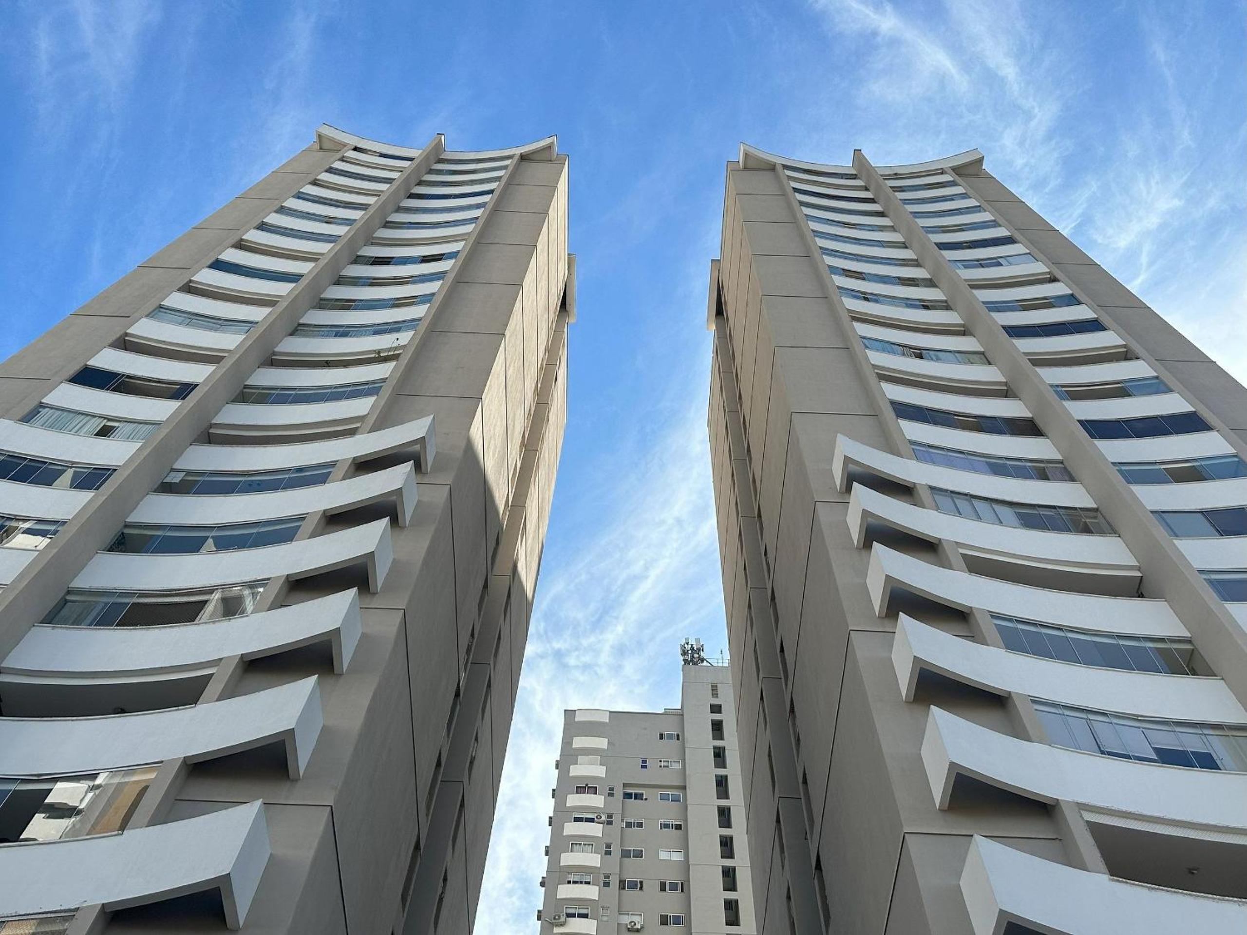 Unique Residence, close to Park and Shopping Flamboyant