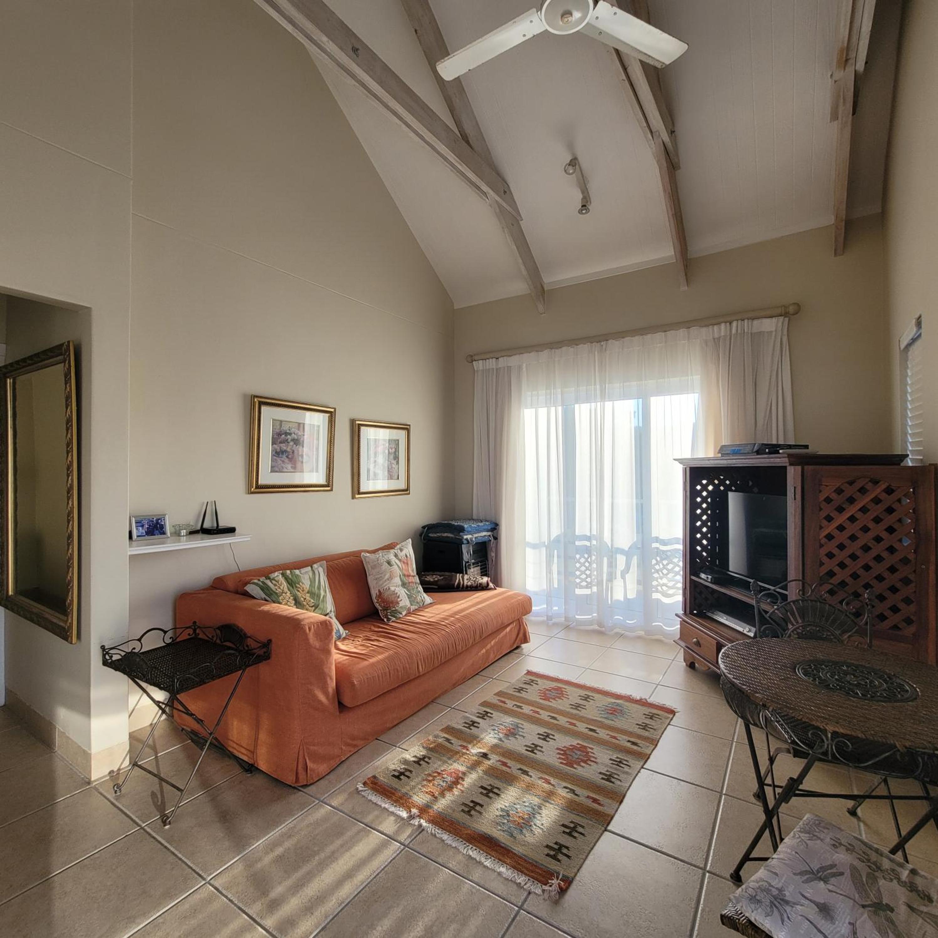 Knysna Lagoon Estate Cottage view 3