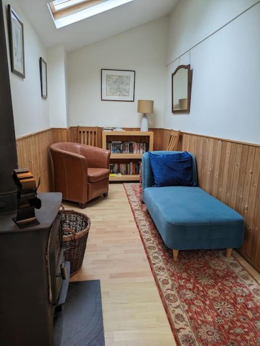 Tides Reach - Trebarwith Strand - North Cornwall - Sleeps 4 - 6 view 2