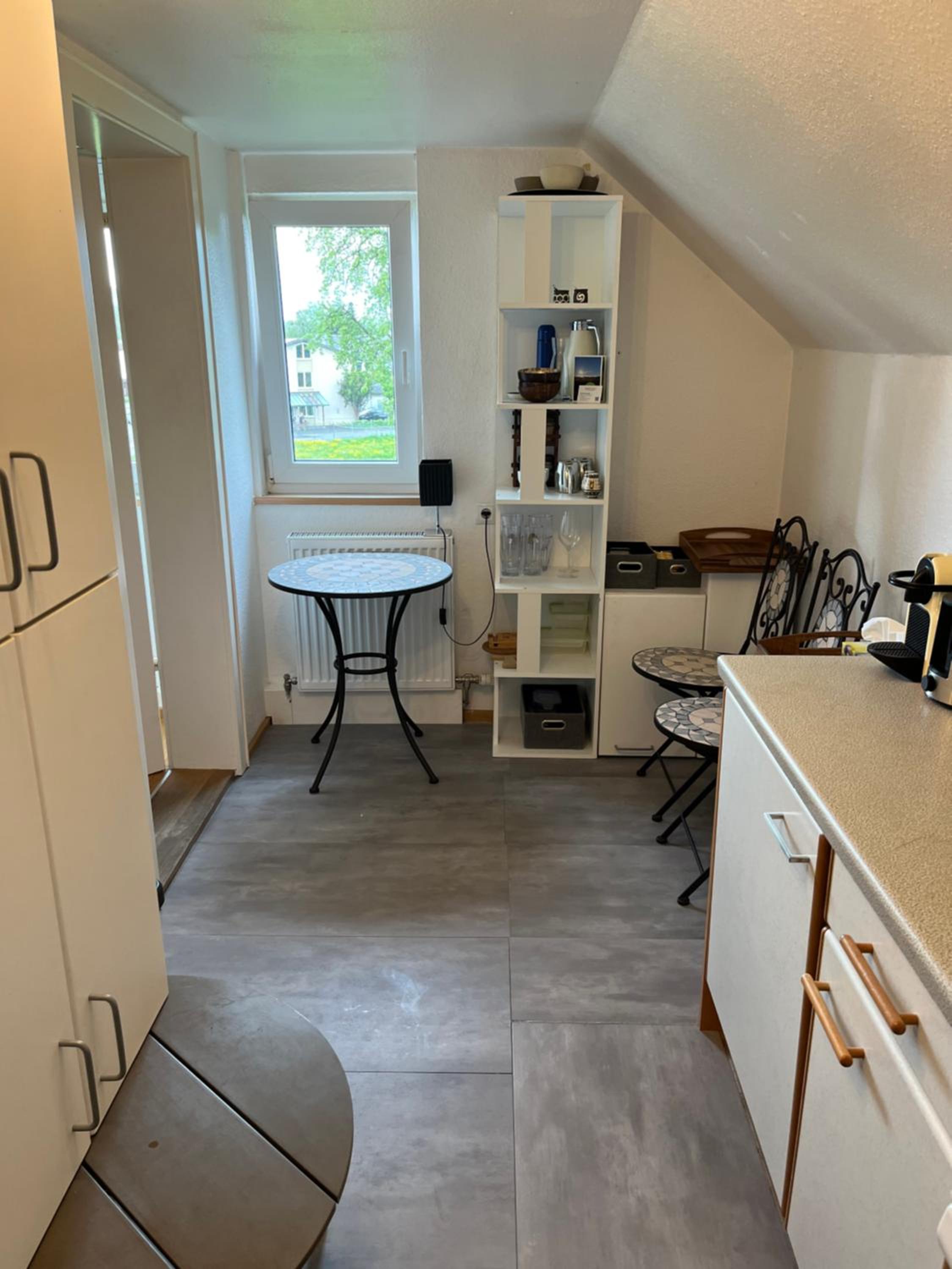 Small attic apartment close to Lake and Mountains Fussach