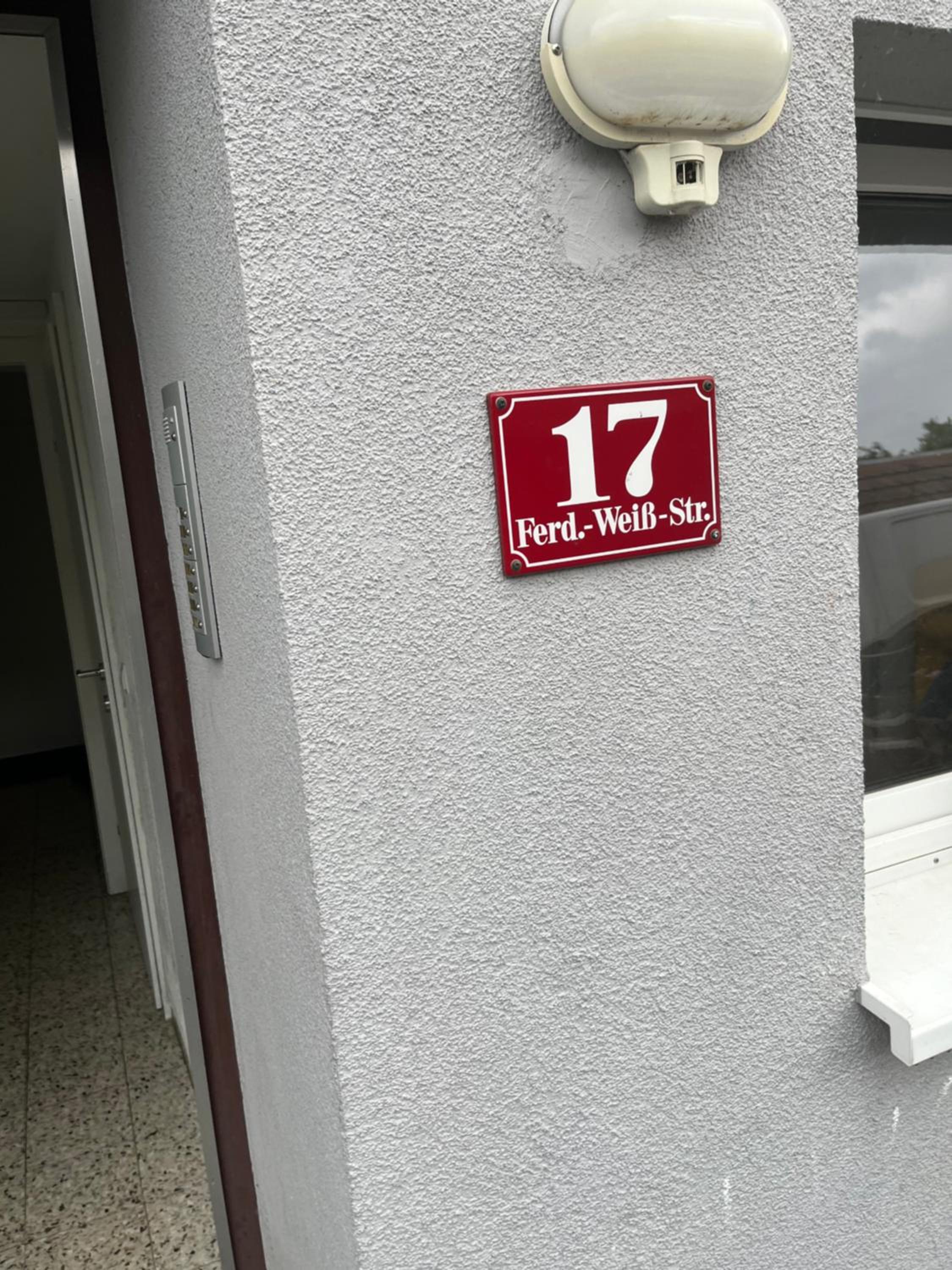 Small attic apartment close to Lake and Mountains Fussach