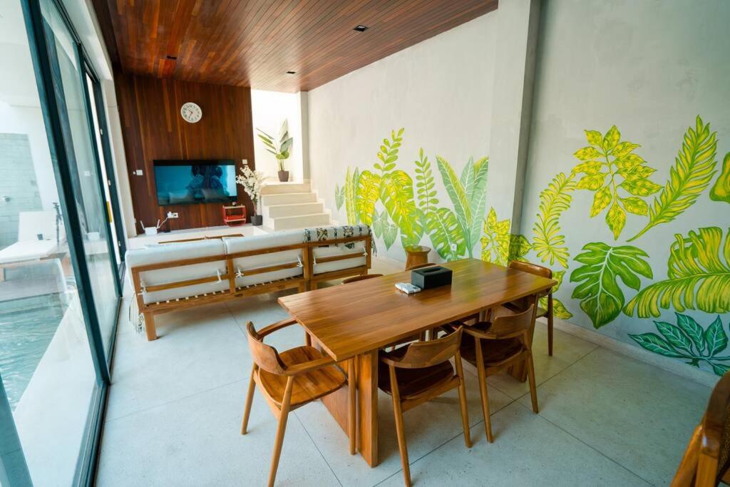 Pradha Kuta, 3 BDR, 3 minutes from seminyak beach view 4