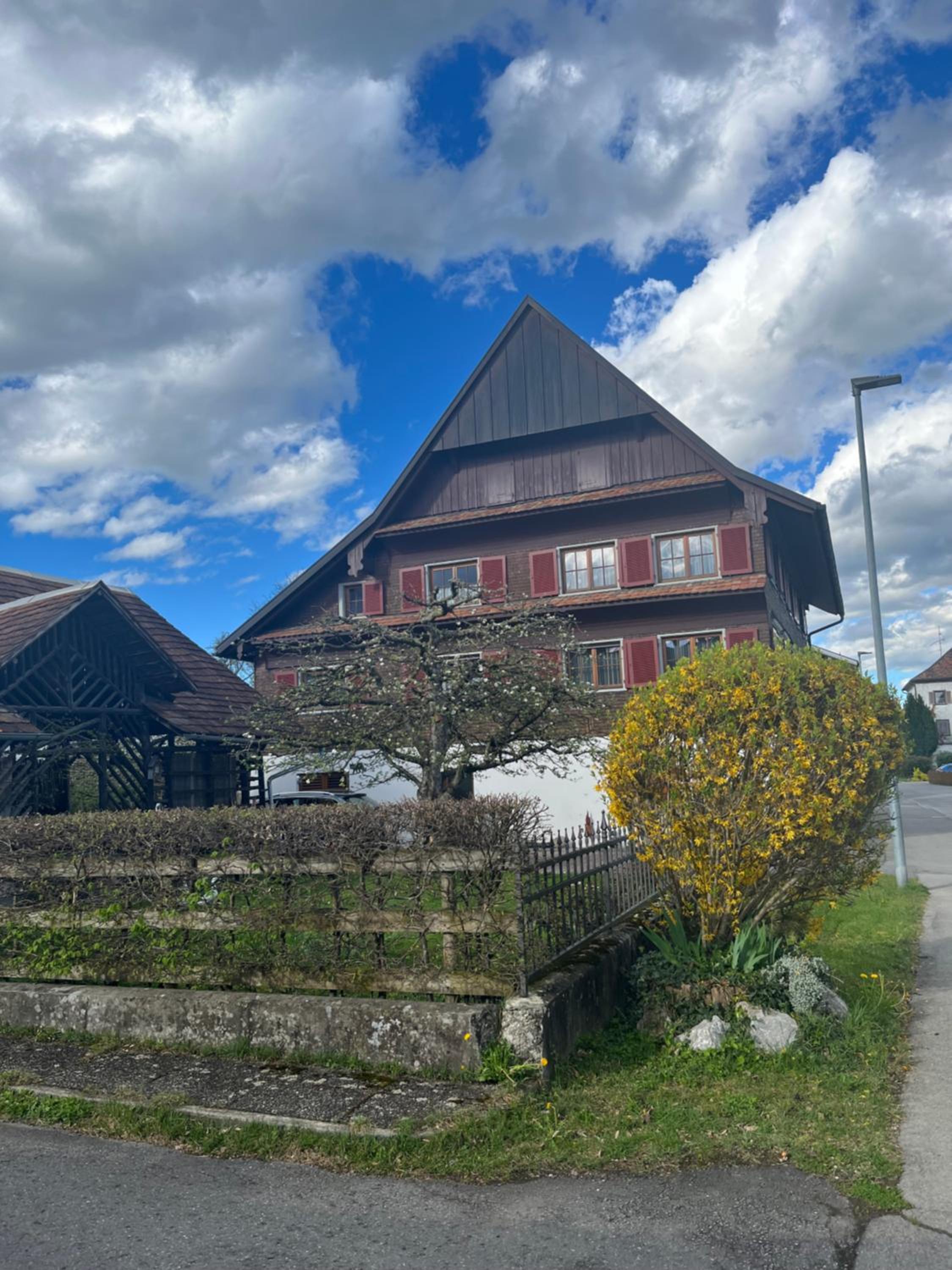 Small attic apartment close to Lake and Mountains Fussach