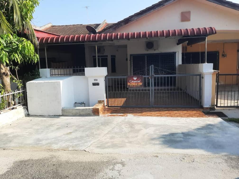 DIAMOND HOMESTAY