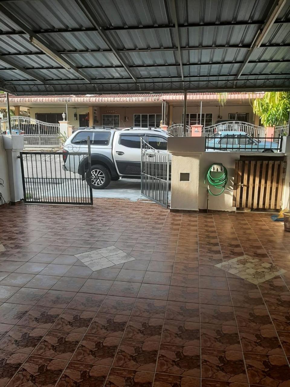 DIAMOND HOMESTAY