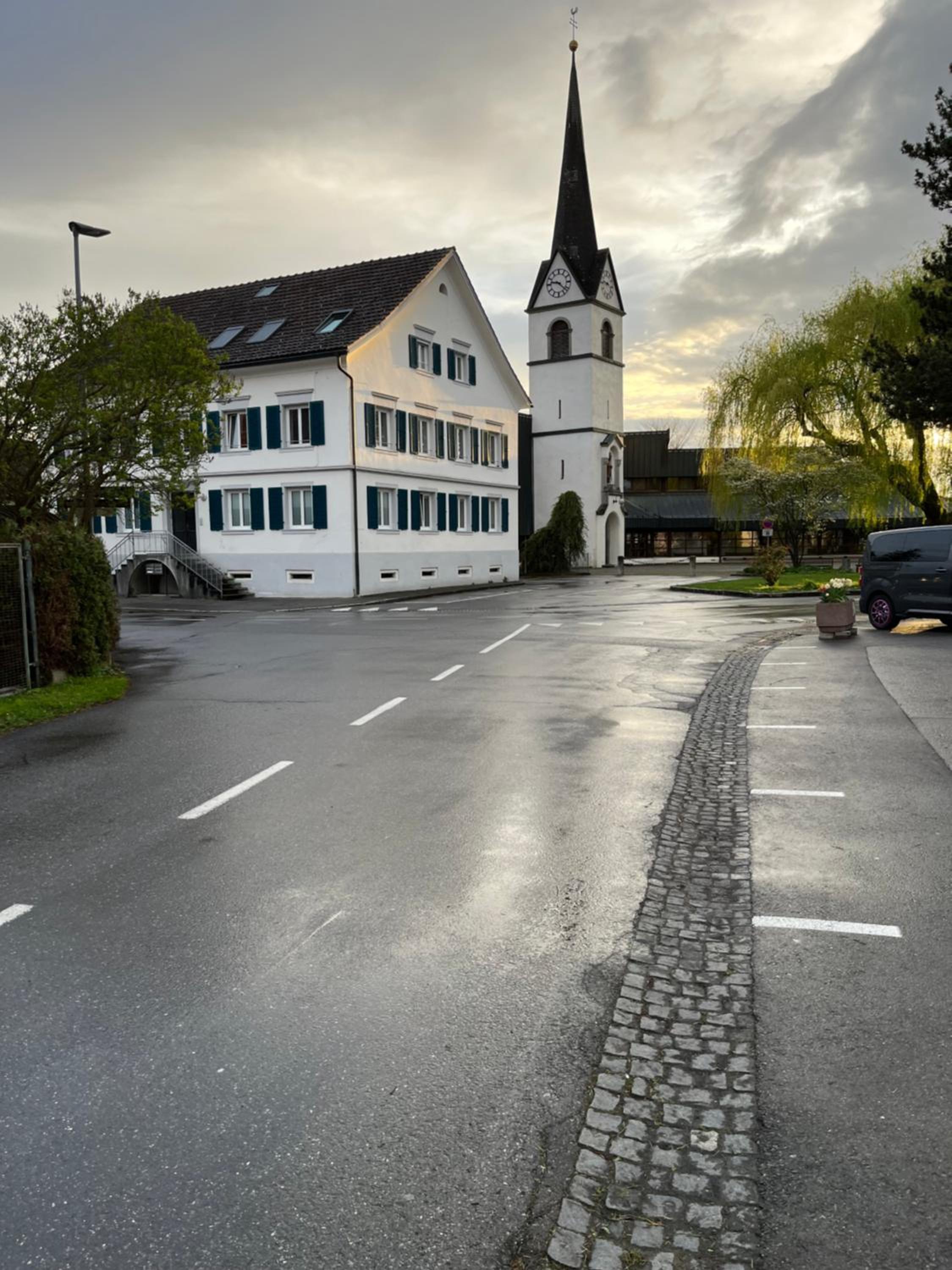 Small attic apartment close to Lake and Mountains Fussach