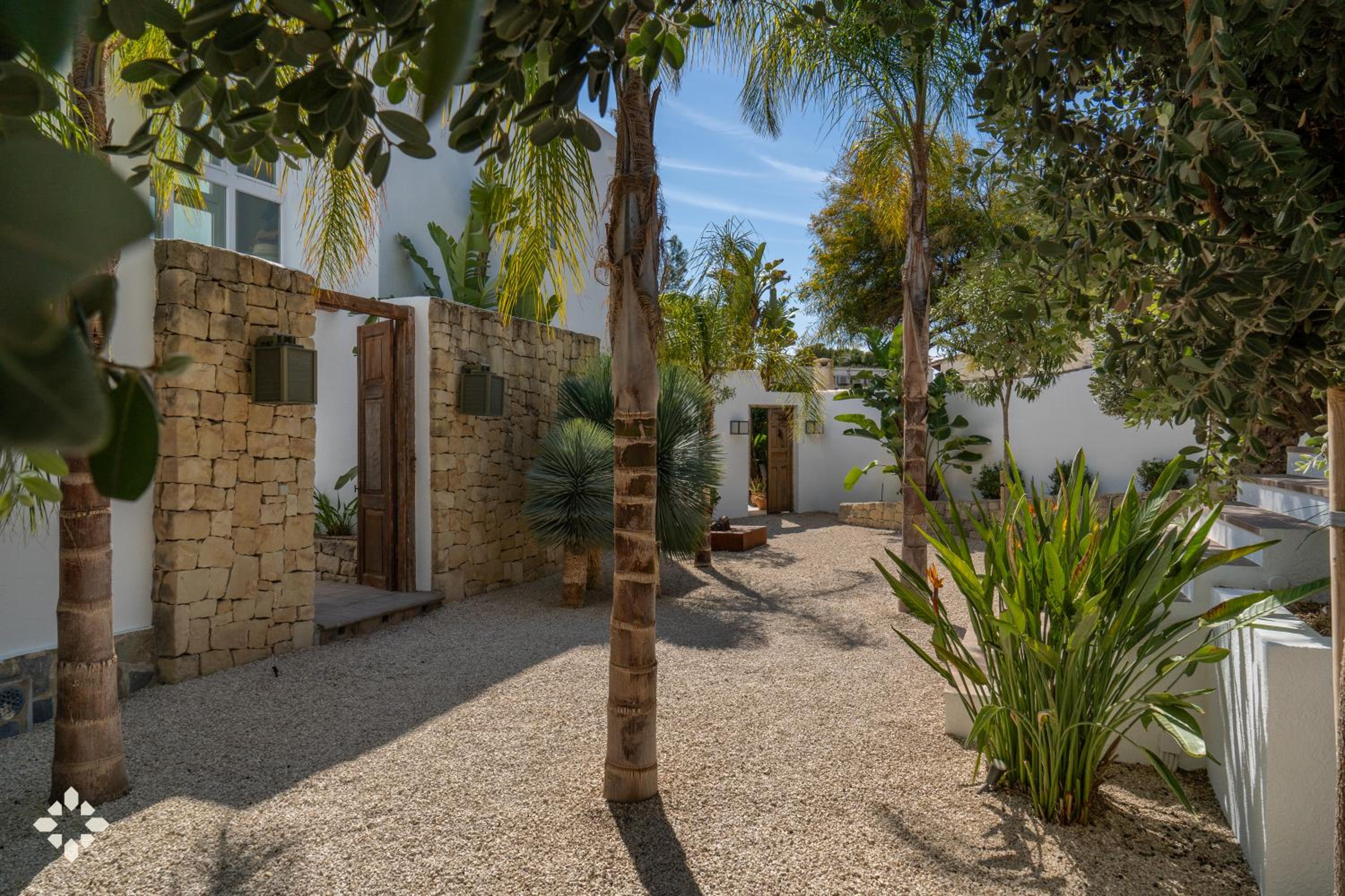 Villa Aldaba by Abahana Villas