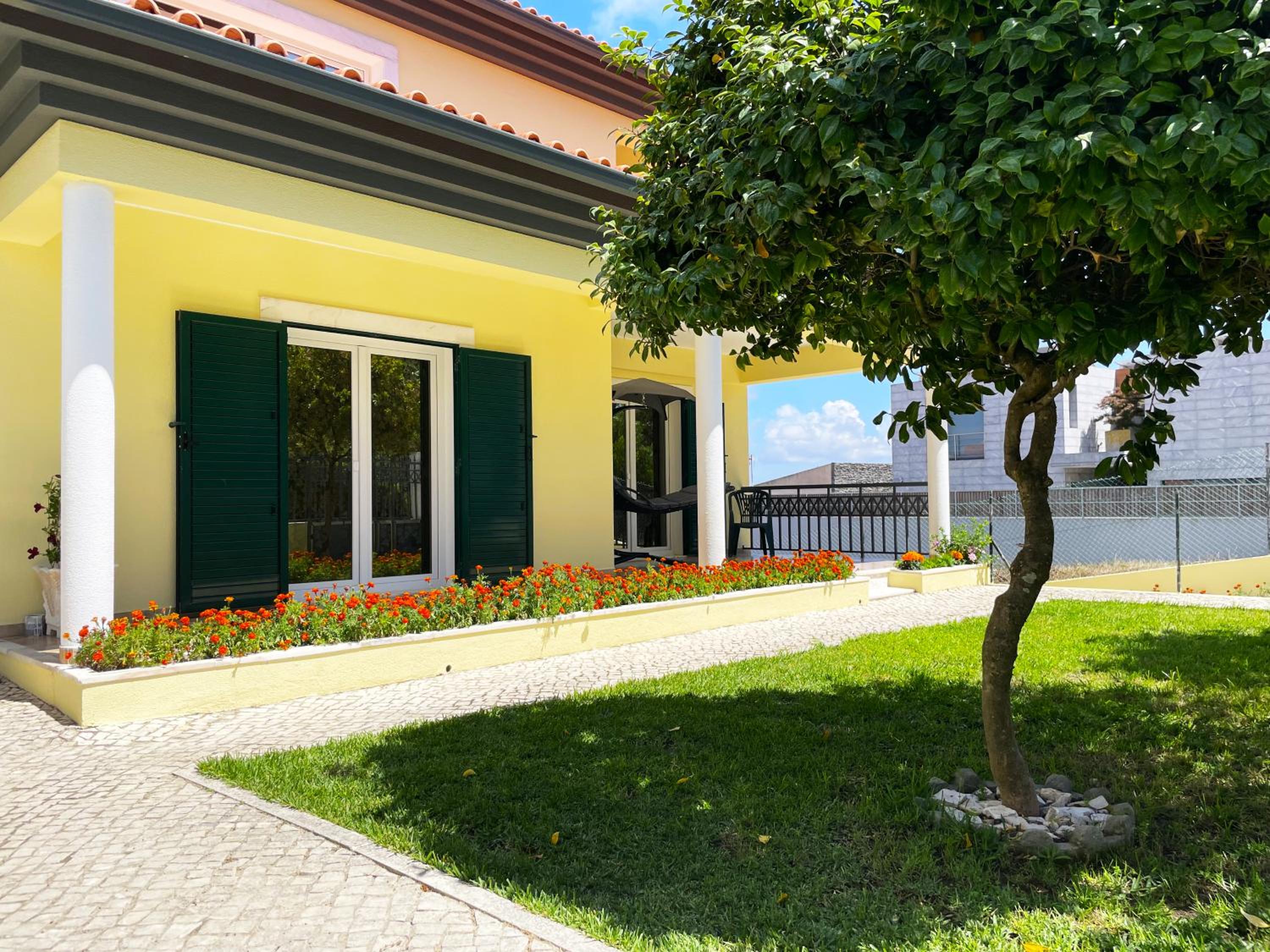 Lolik Villa view 3