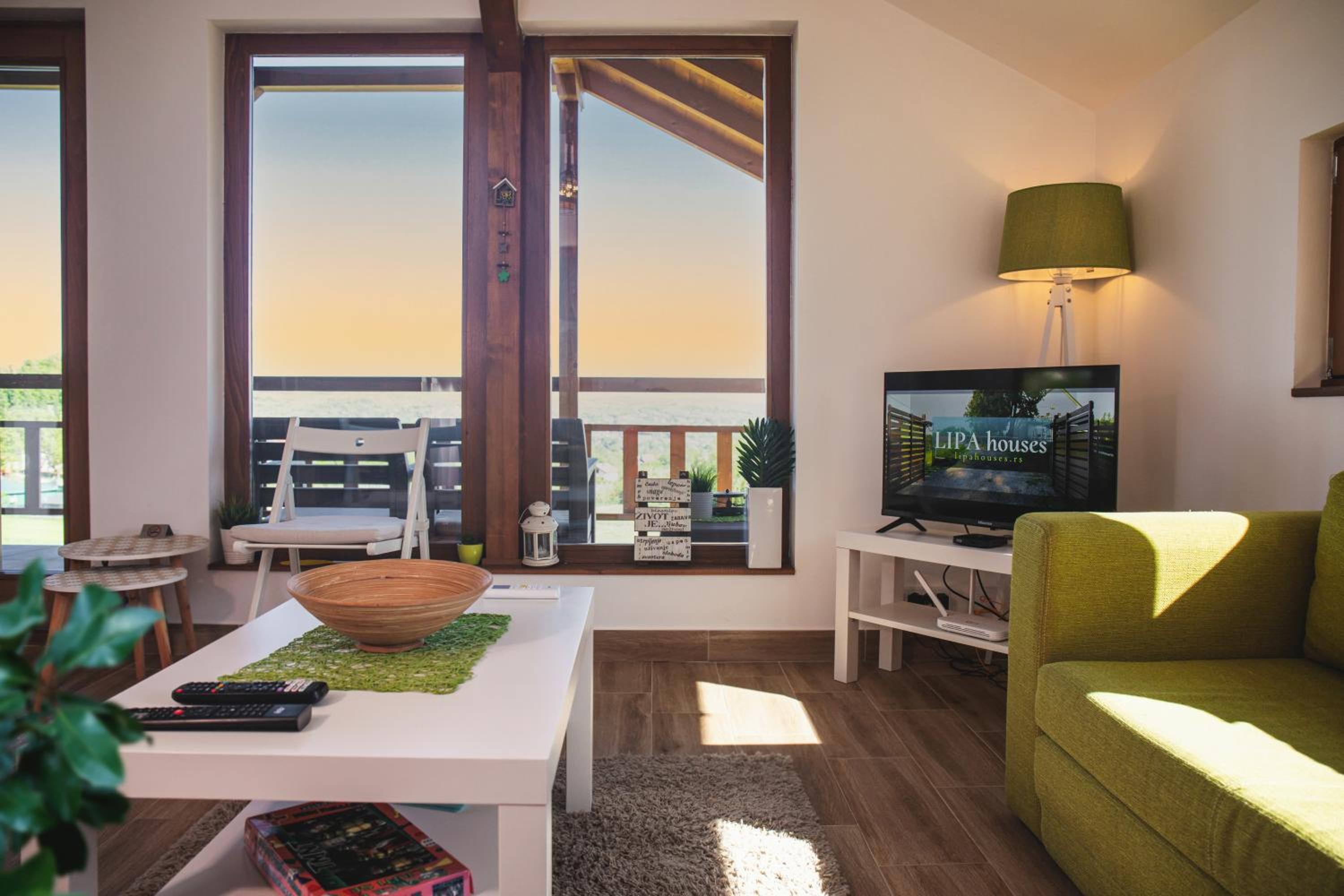 LIPA houses & spa