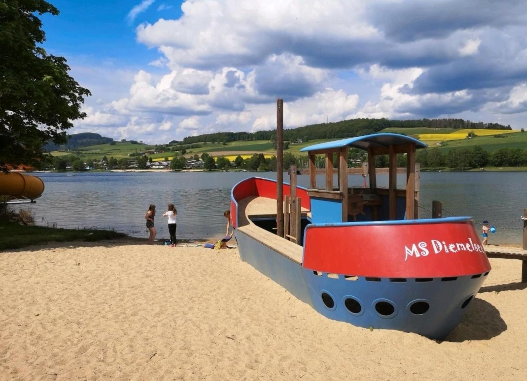 diemelseeholiday Ferienwohnung im Sauerland mit Kamin