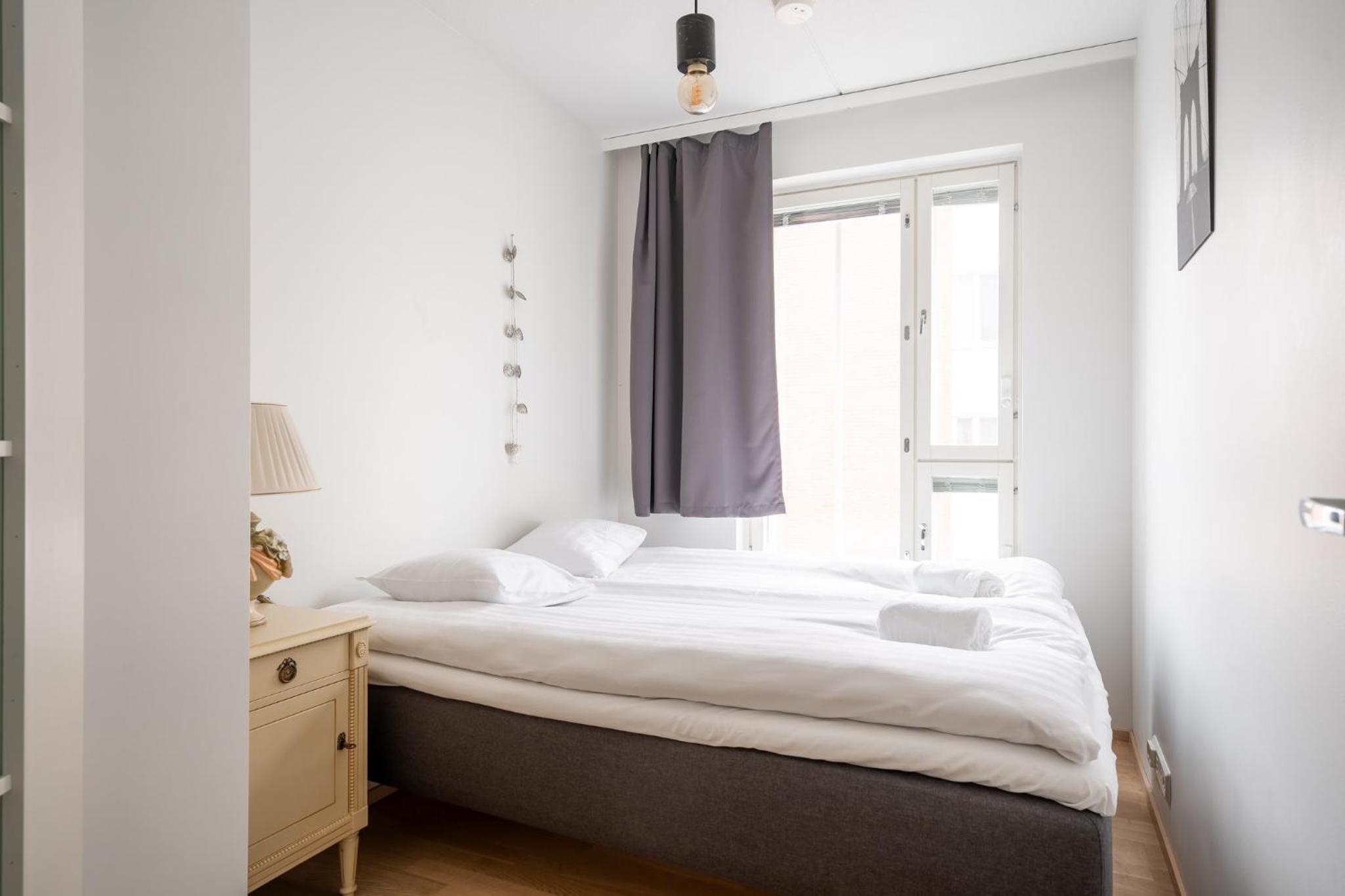 2 BR apartment with Sauna, Free parking and center location view 2