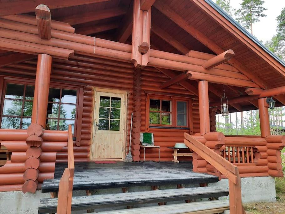 Lomamökki Haapajärven rannalla