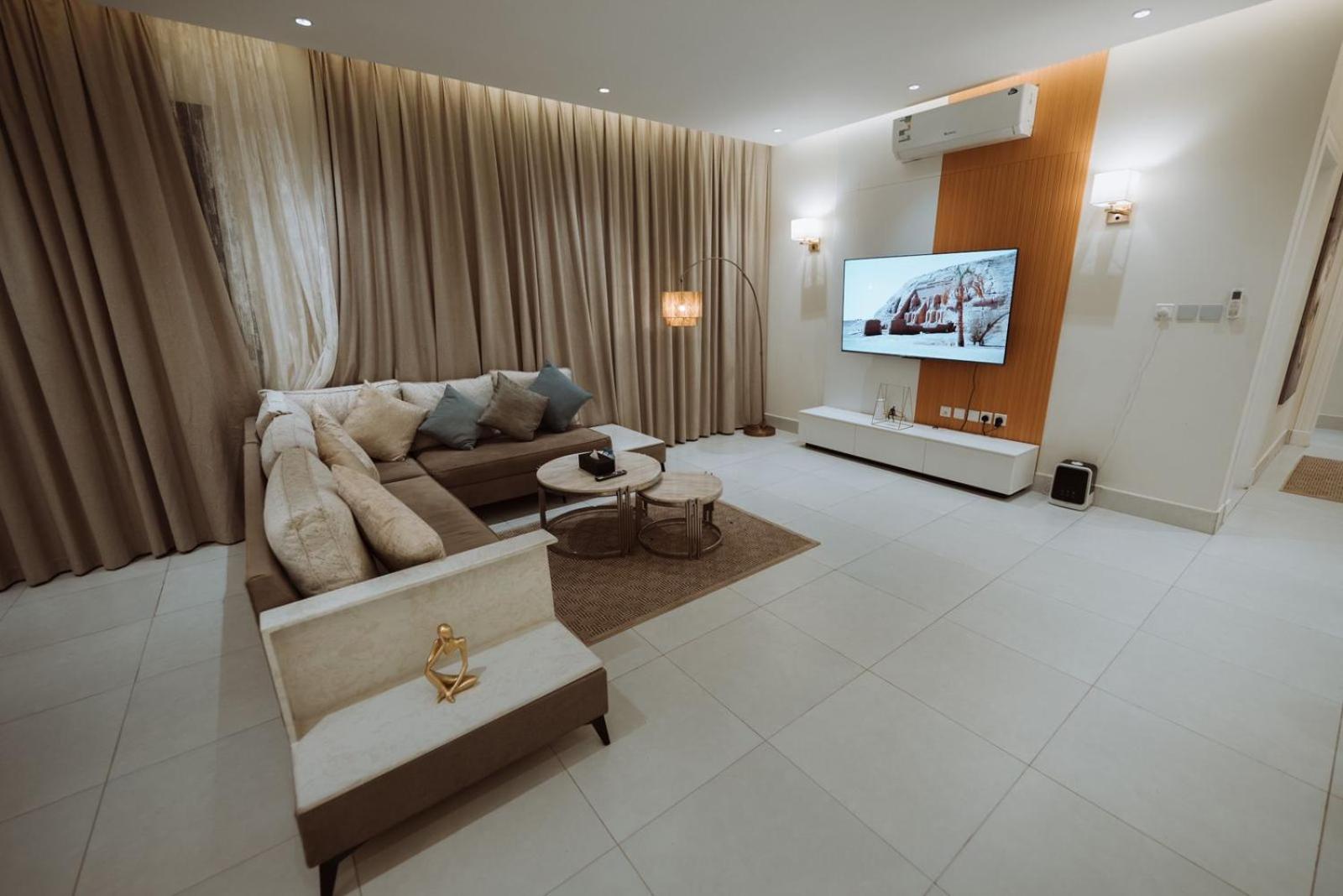 Riyadh luxury El Yasmin