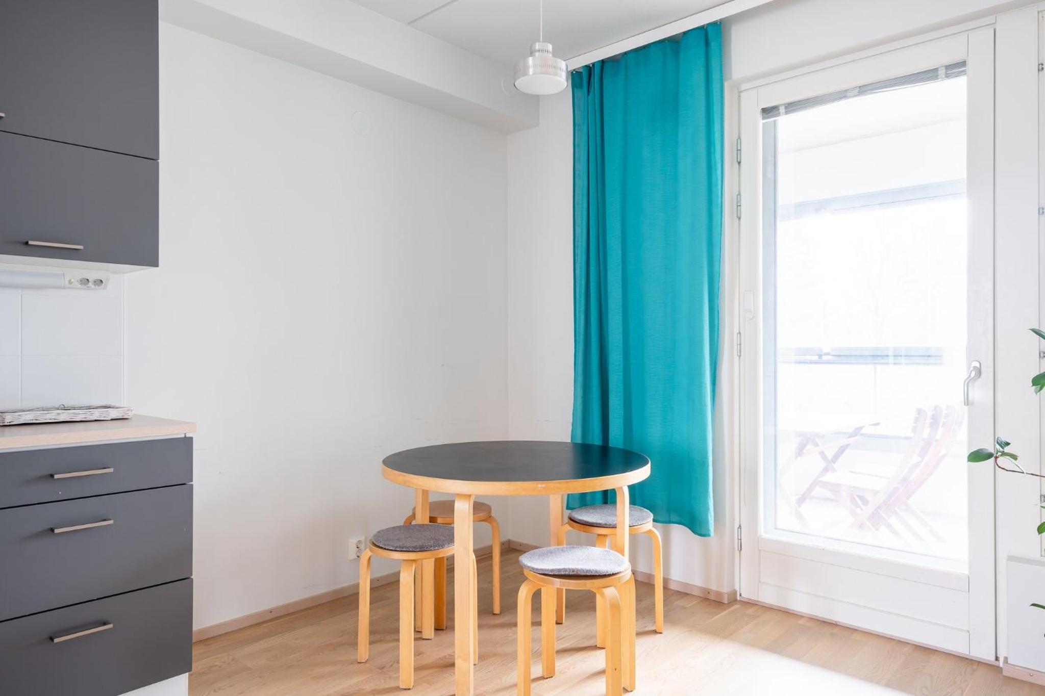 Center located apartment close to University
