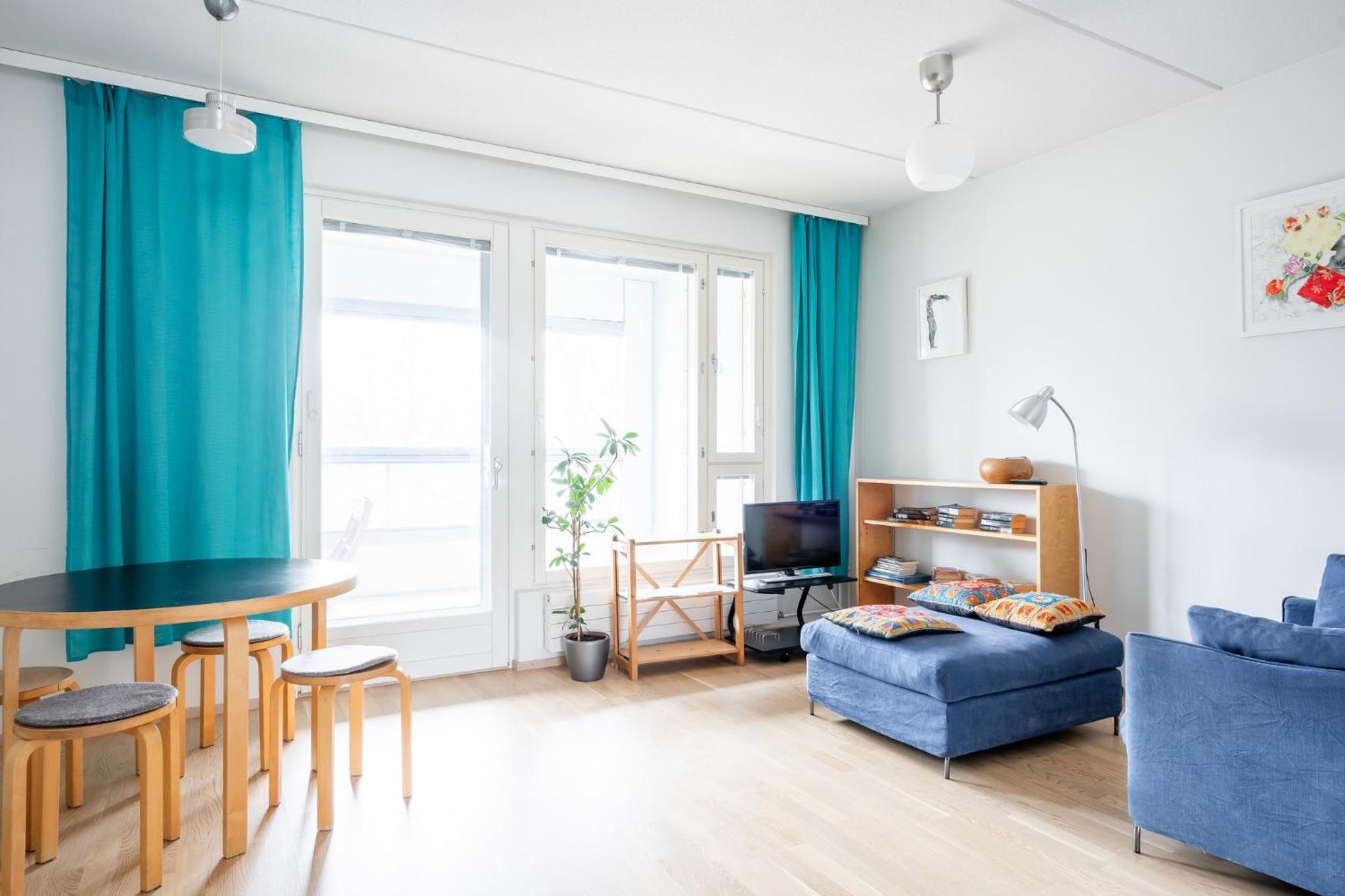 Center located apartment close to University