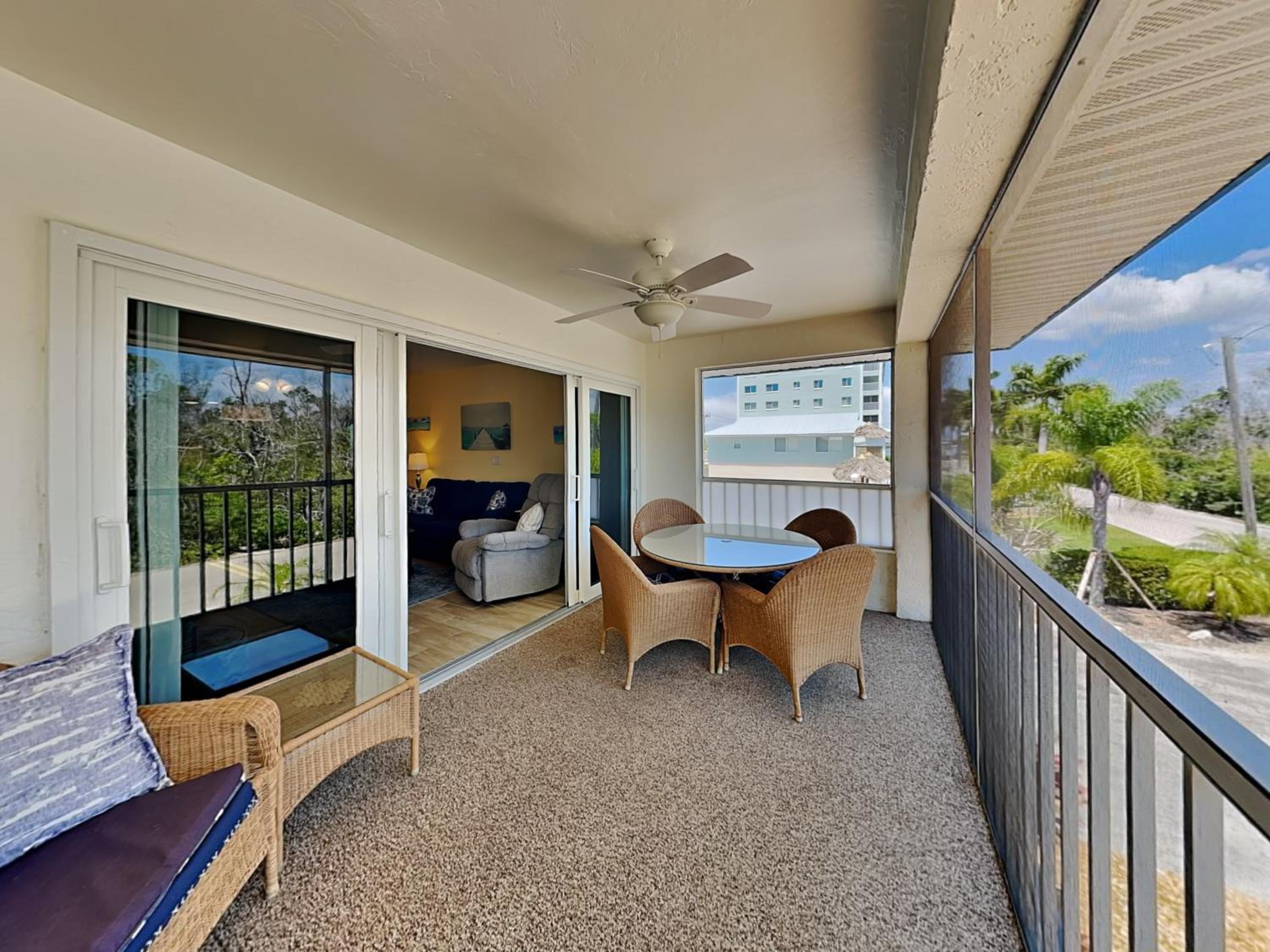 325 Mango view 3