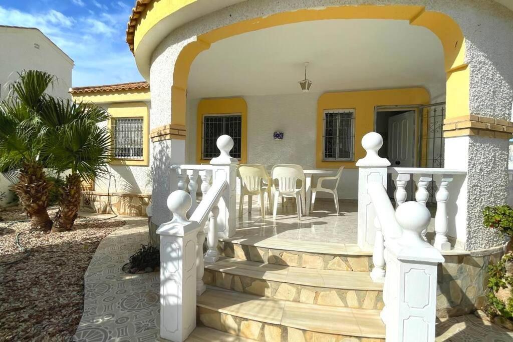 Casa Limonero by Rental Hero