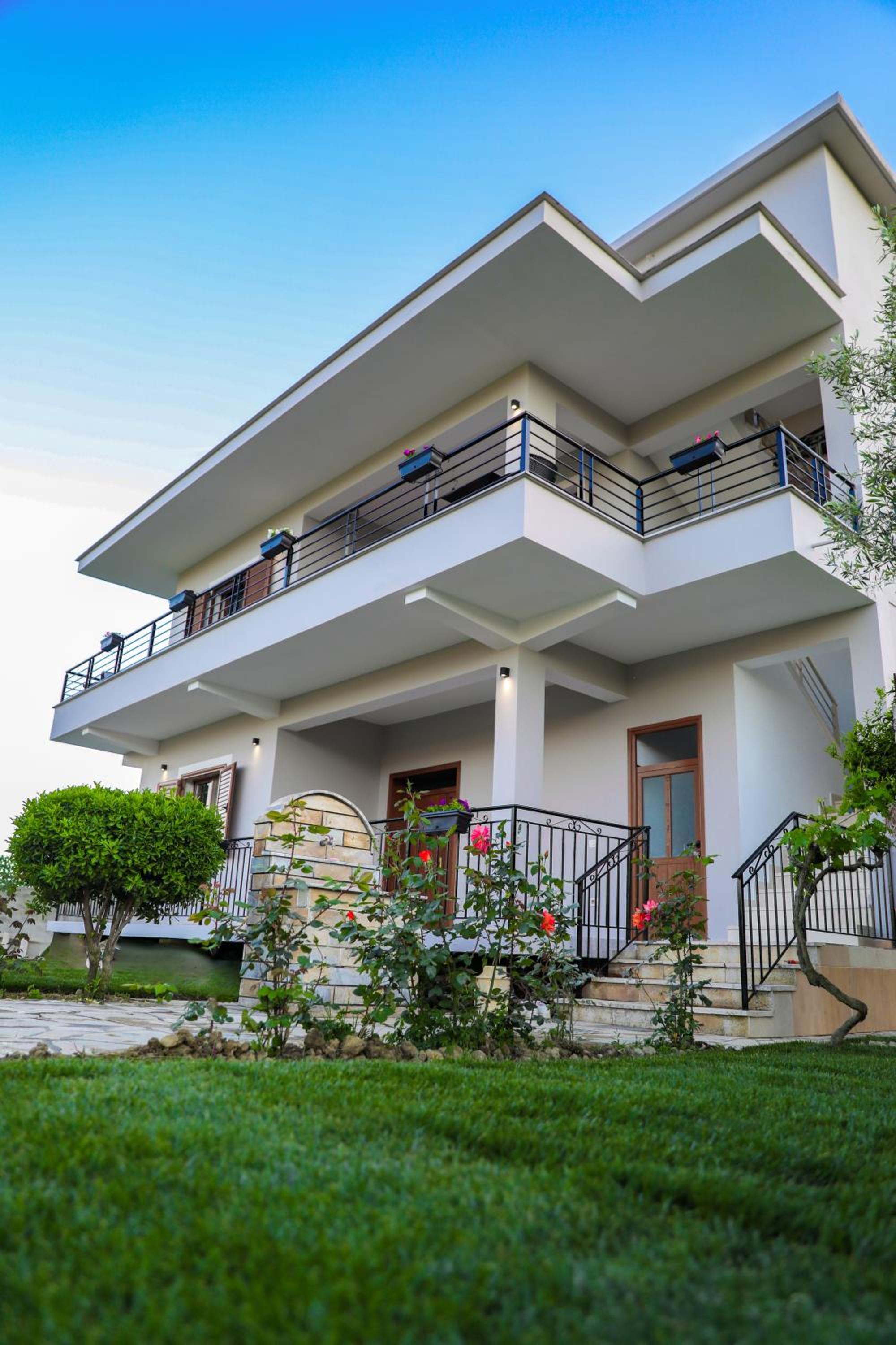 Villa Tabaku