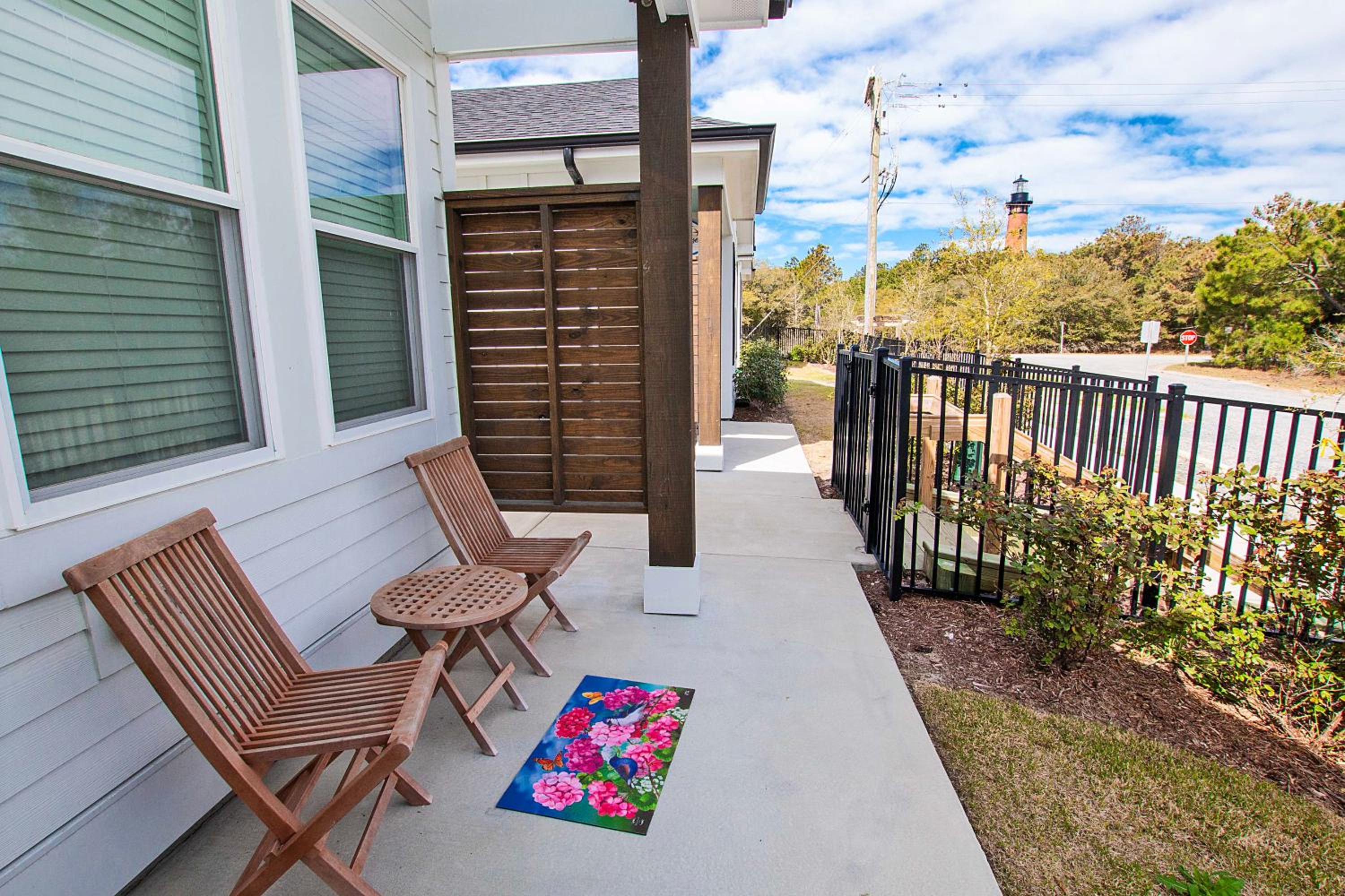 Oceanside, Comm Pool! Lighthouse Views! Close to beach, BC18B, Oh Whale view 2