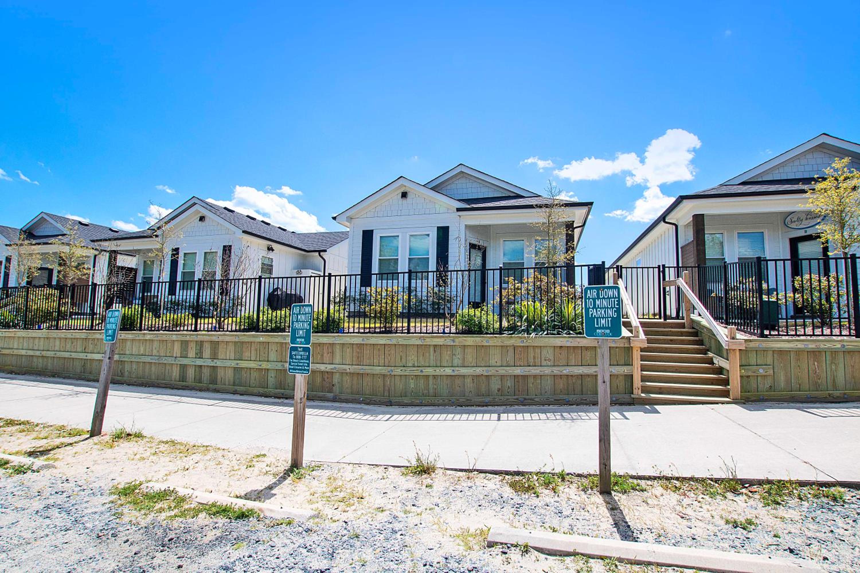 Oceanside, Comm Pool! Lighthouse Views! Close to beach, BC18B, Oh Whale view 5