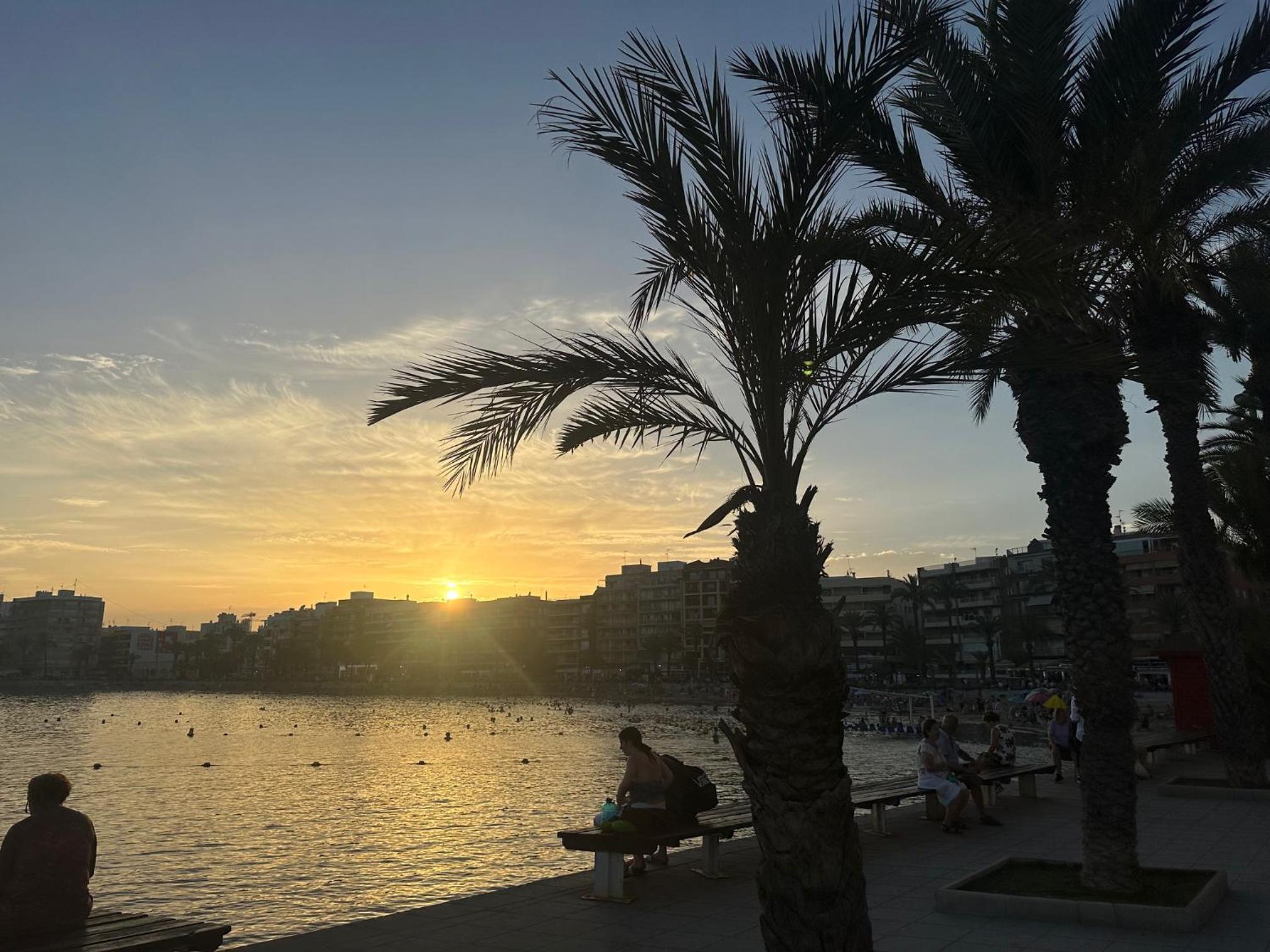 Los Locos Beach Apartment
