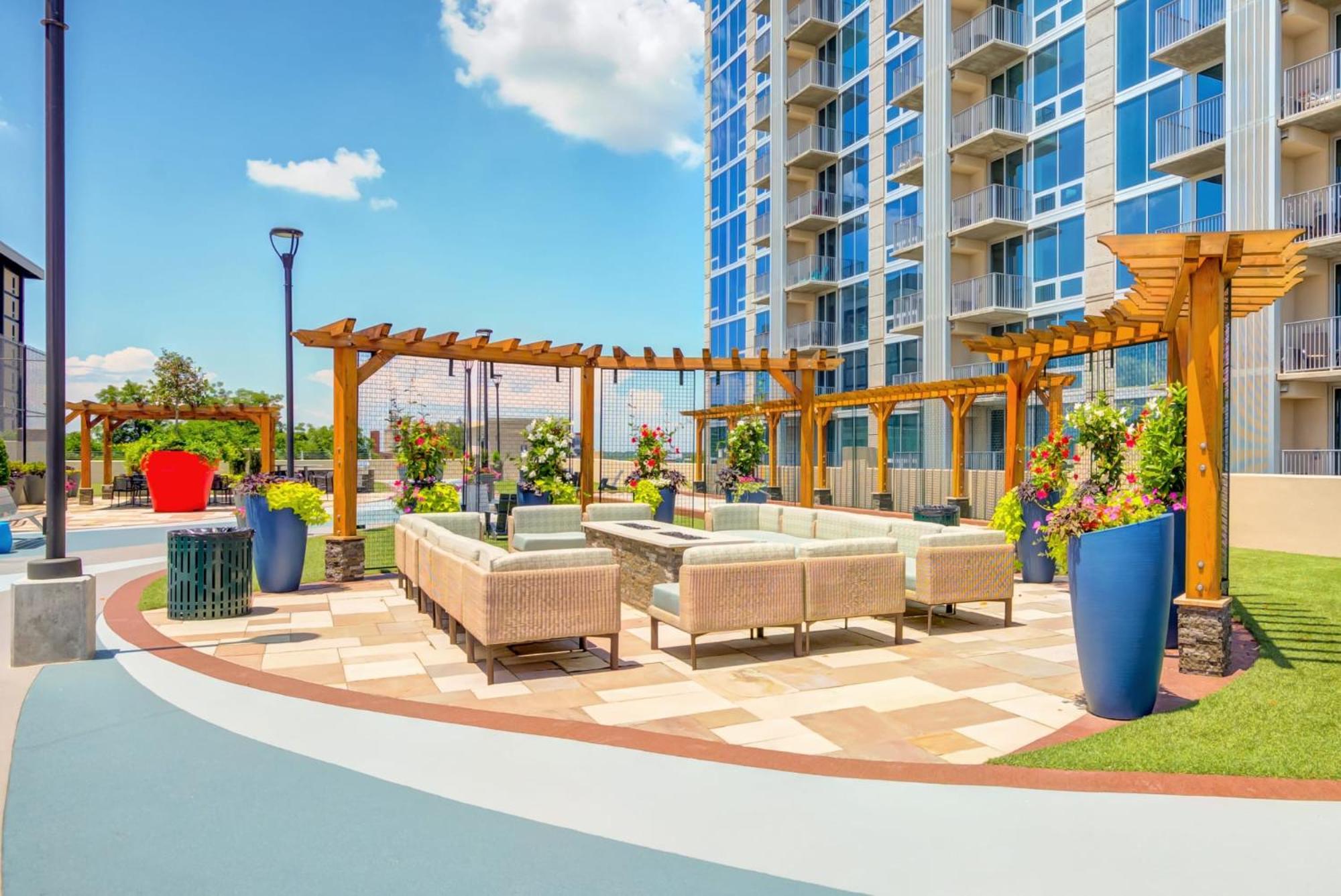 Luxurious Skyhouse Uptown Apartments in Charlotte North Carolina view 4