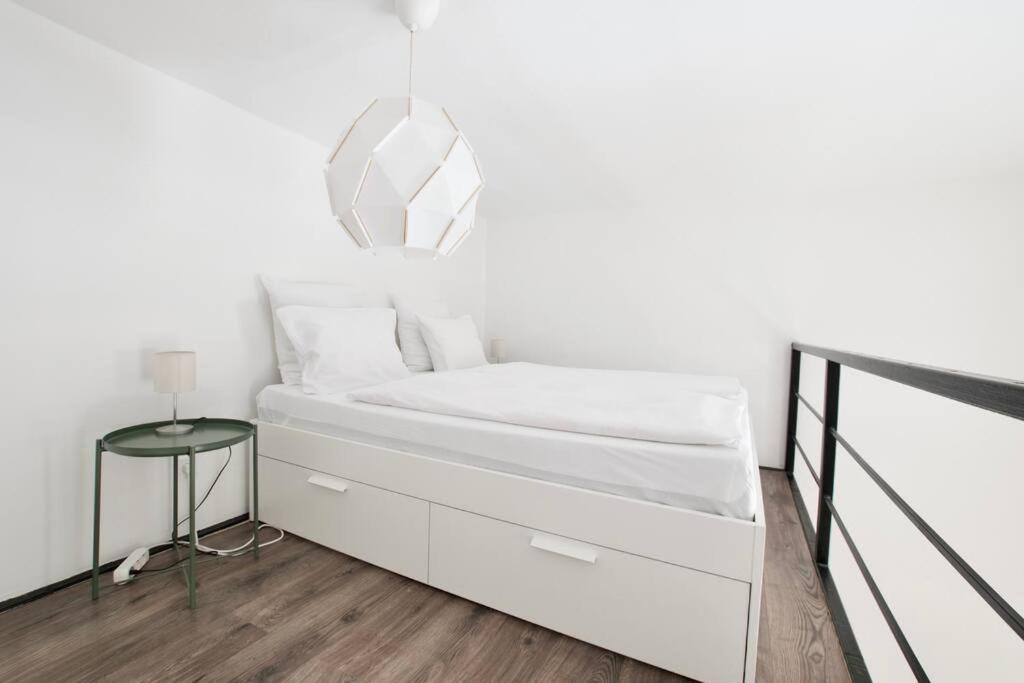 Standard Apartment by Hi5 - Wesselenyi str. Studio view 2