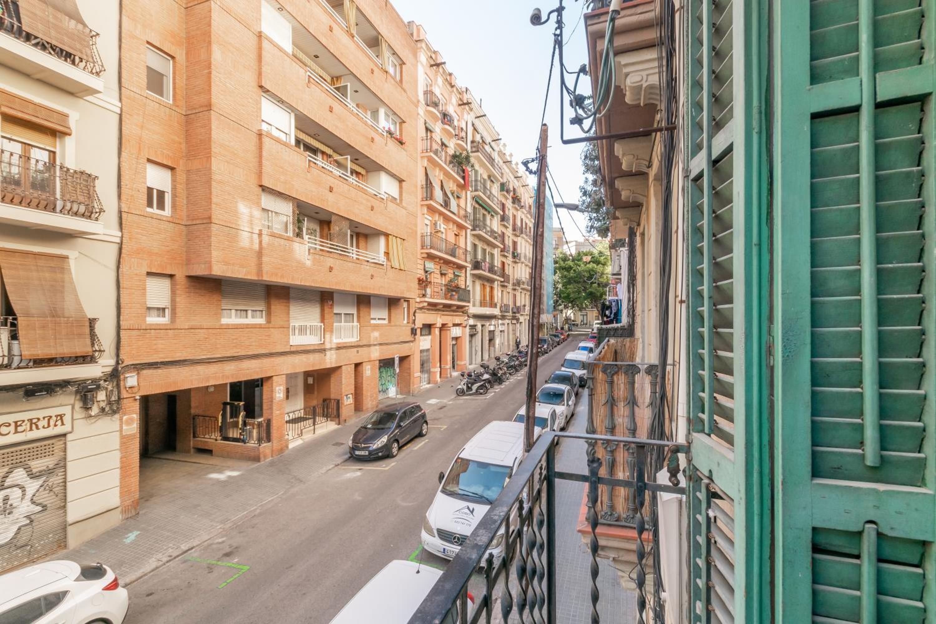 Charming central gem in Poble Sec photo 2