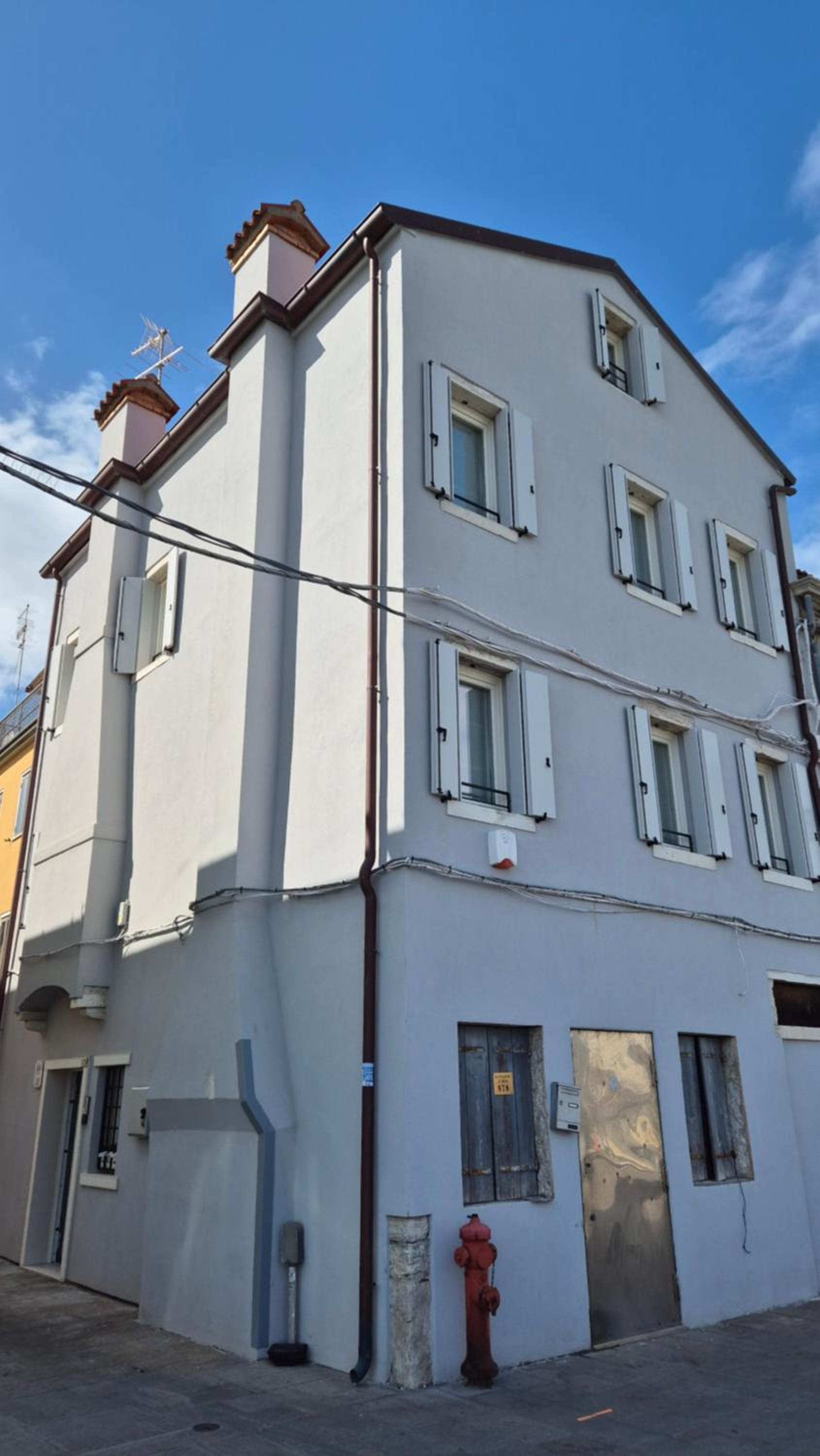Iris House