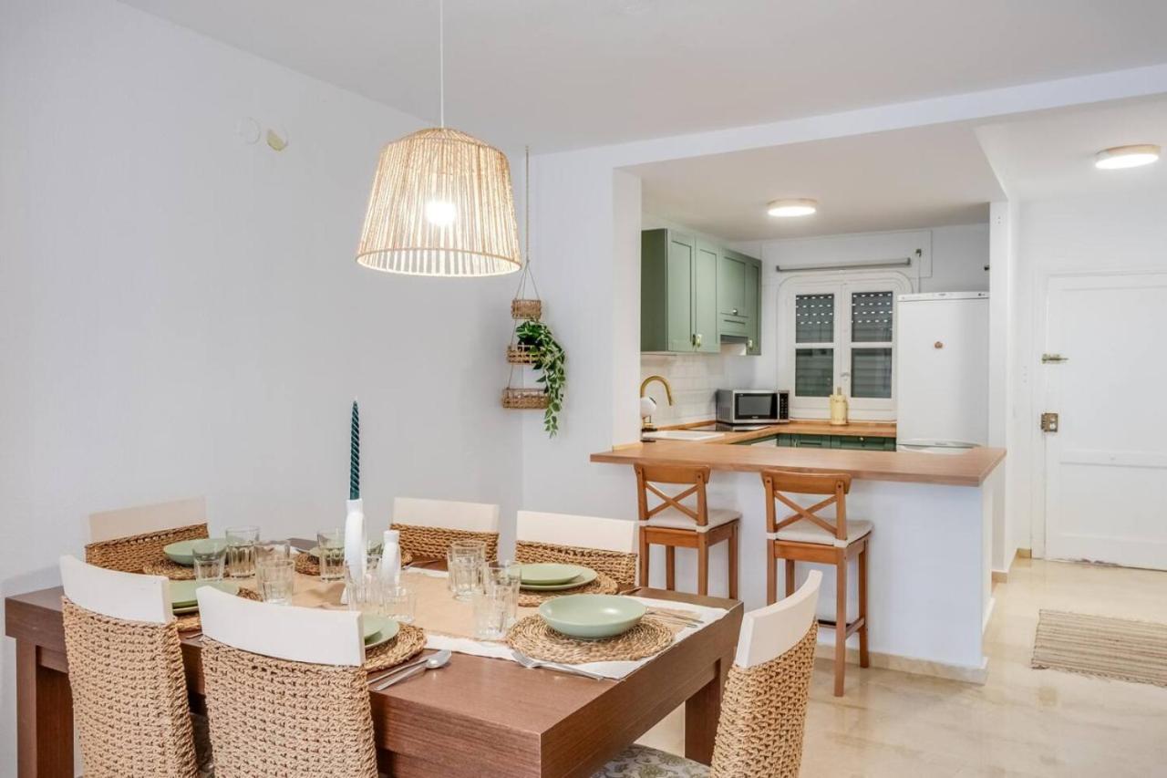 El Paraíso - Apartment Near the Beach with Communal Pool