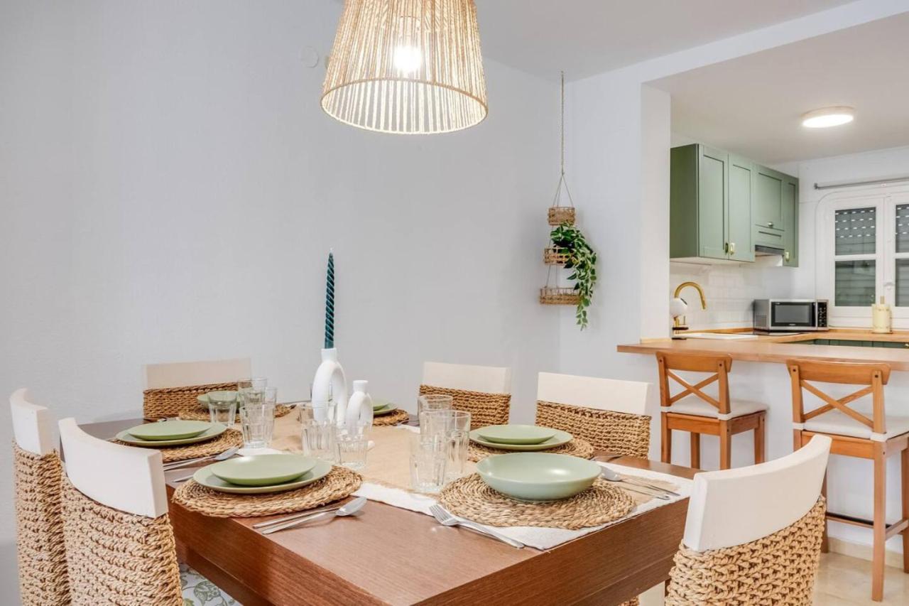 El Paraíso - Apartment Near the Beach with Communal Pool