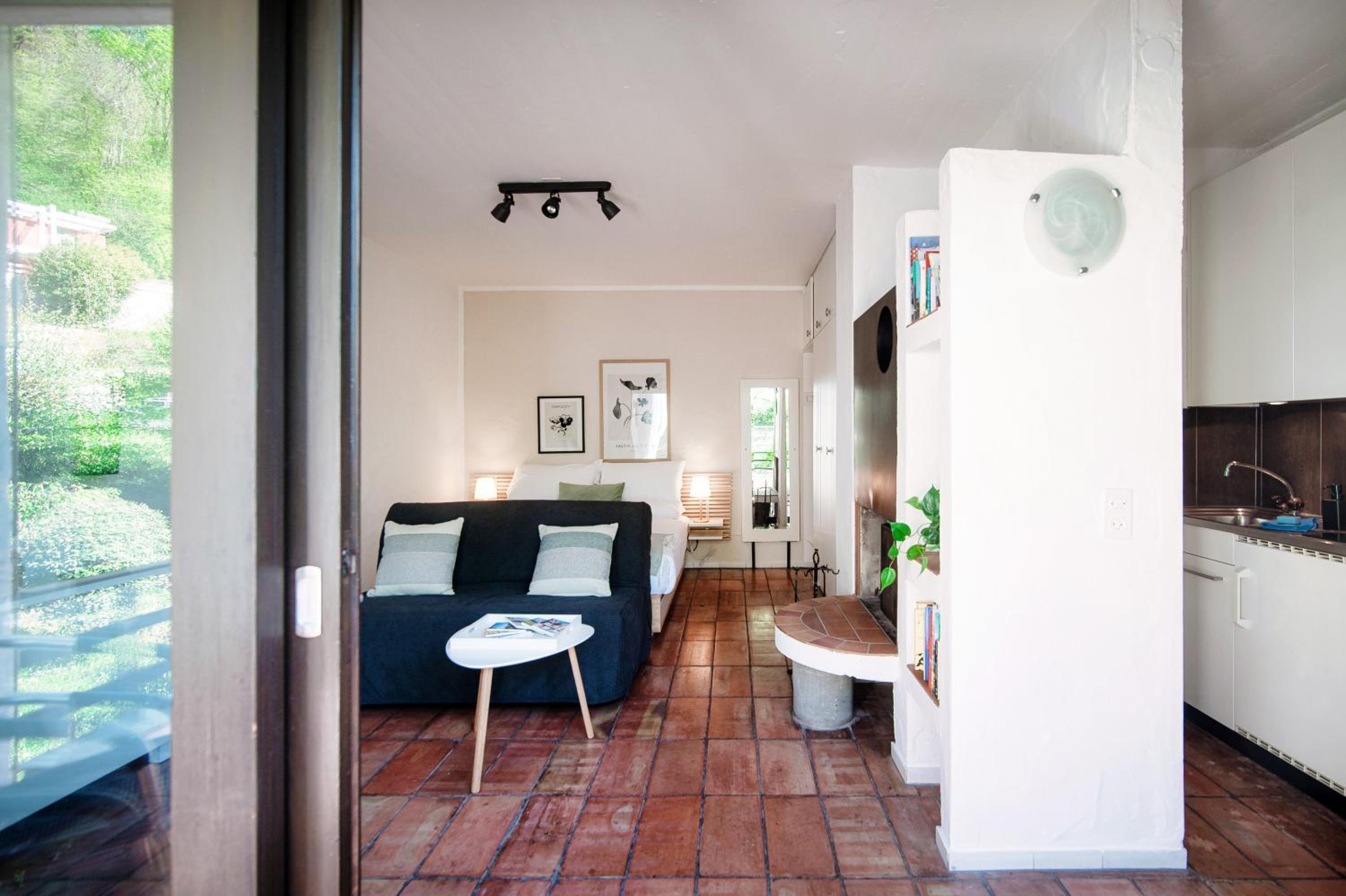 Sureggio 2 by Quokka 360 - Cozy Studio in Residence with Shared Pool
