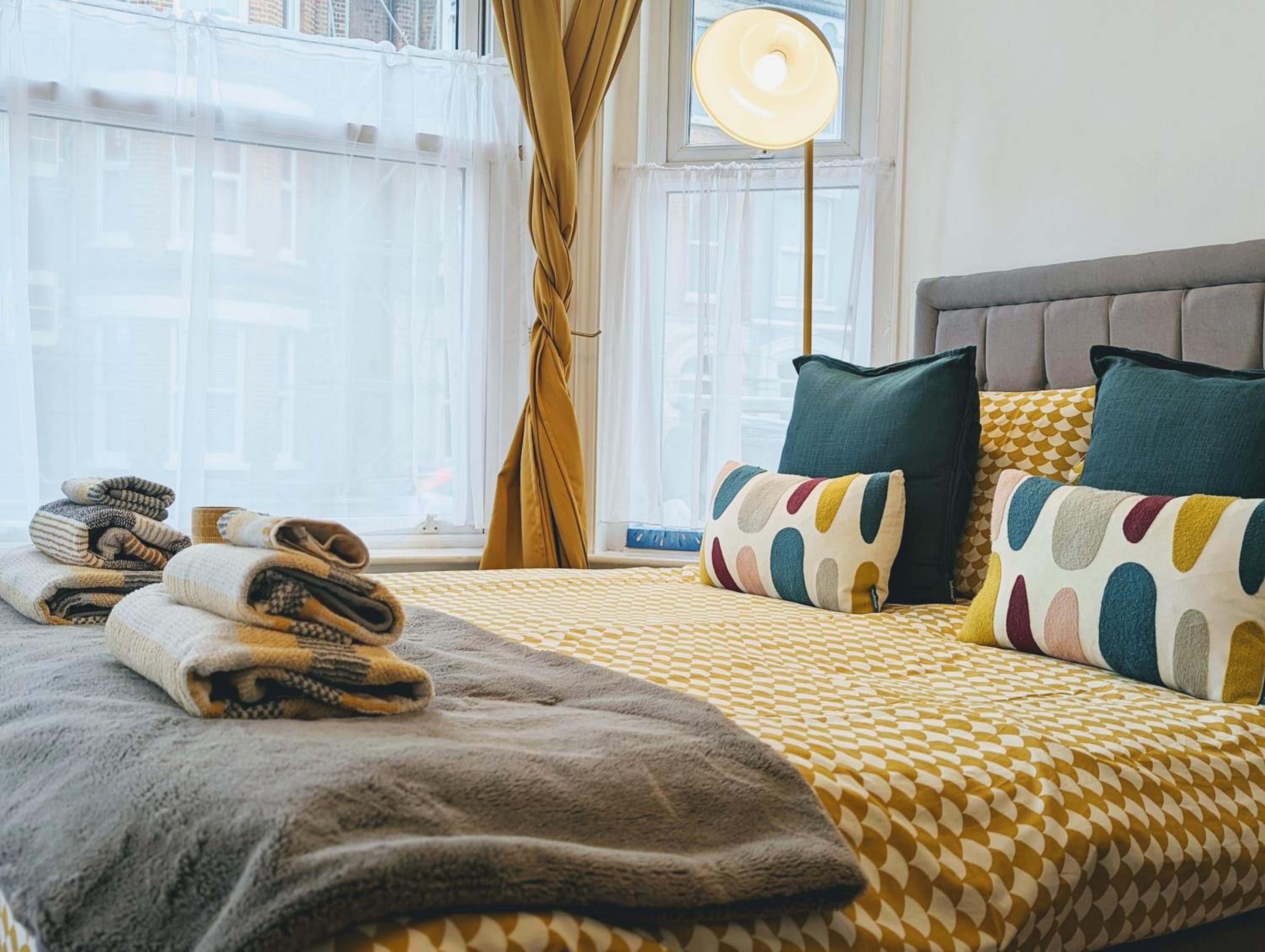 Seascape, Great Cromer Apartment - Crabpot Cottages Sheringham view 5