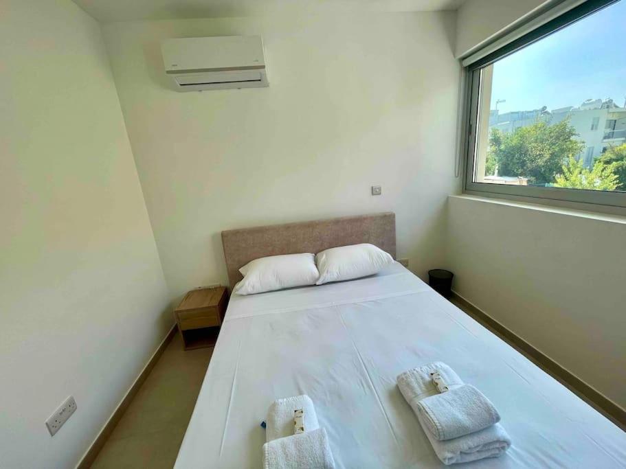 Platform 357 Agios Dometios Modern Apartment
