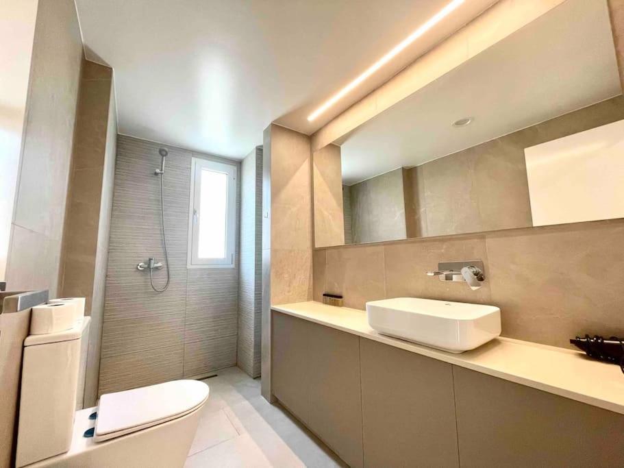Platform 357 Agios Dometios Modern Apartment