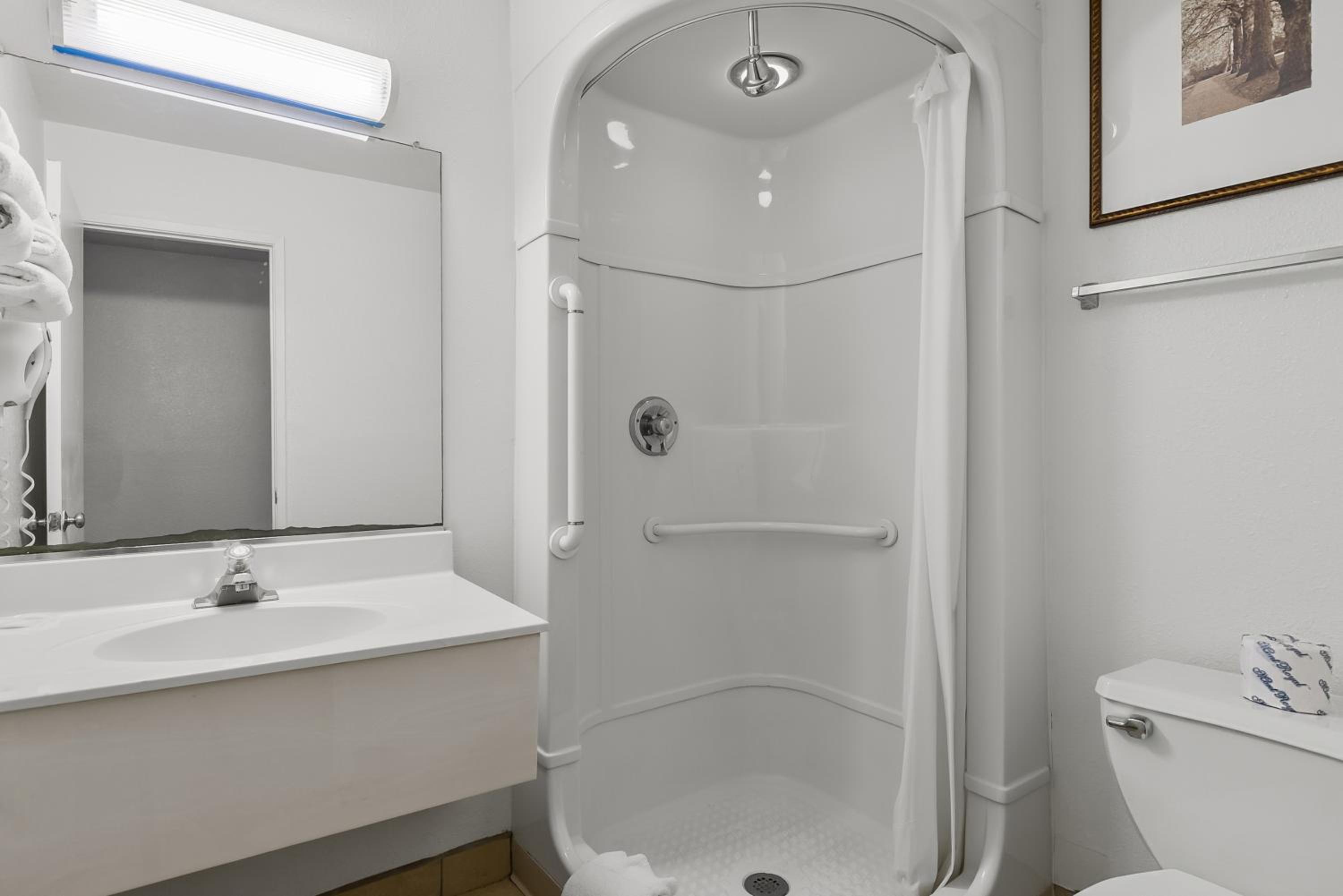 Americas Best Value Inn - Lincoln Airport