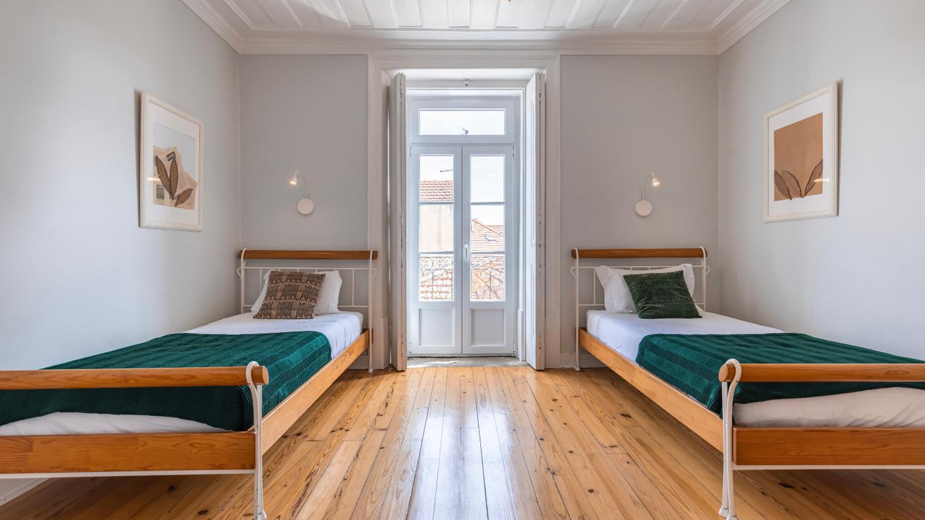 Sunny Belém Home by LovelyStay view 4