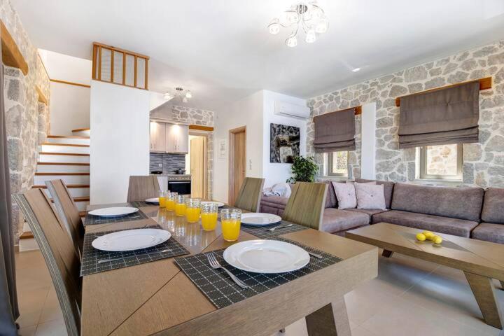 Villas Goudis