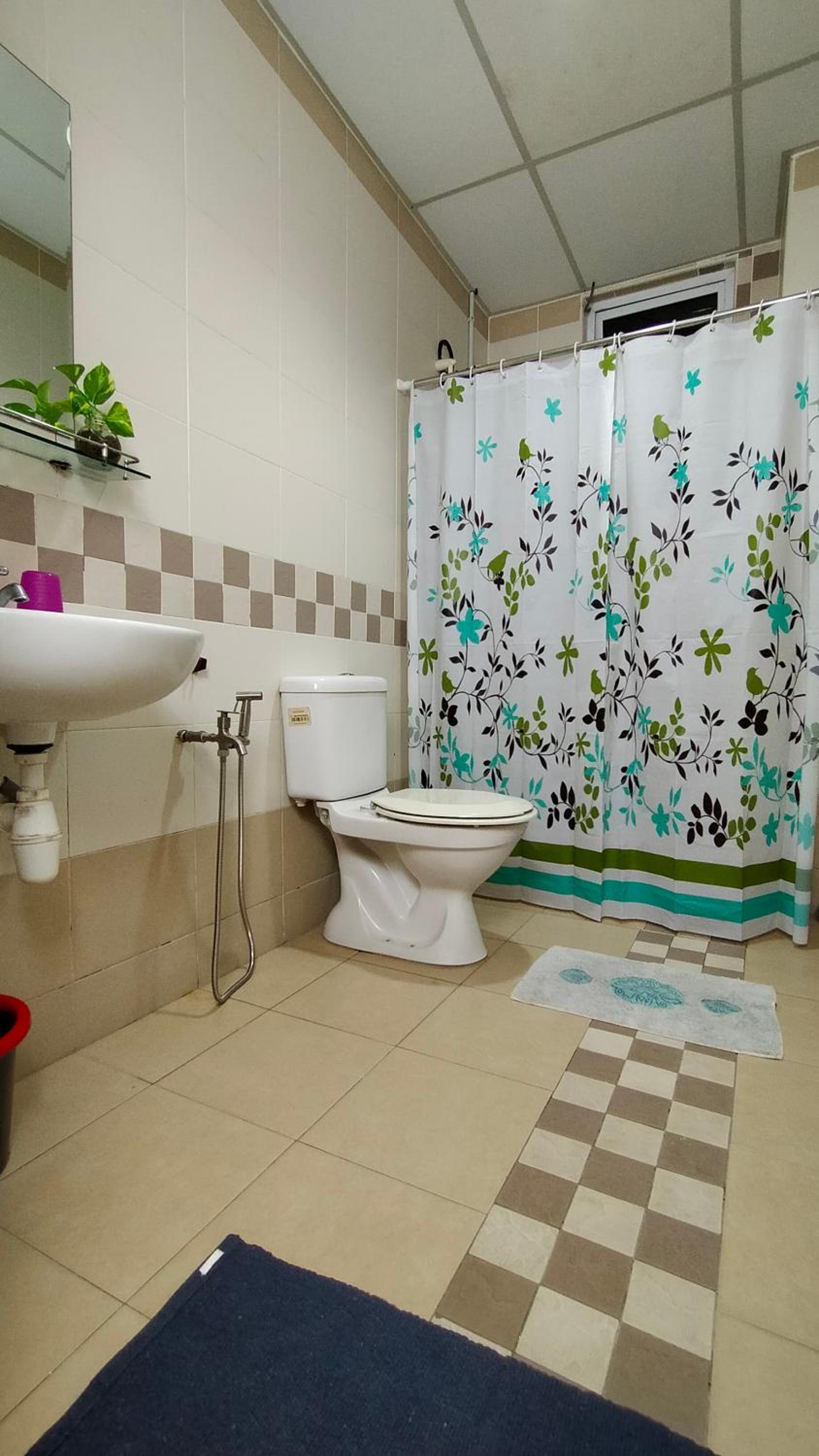 Apartment in central JB with sea view, city view, balcony, free WiFi and free parking