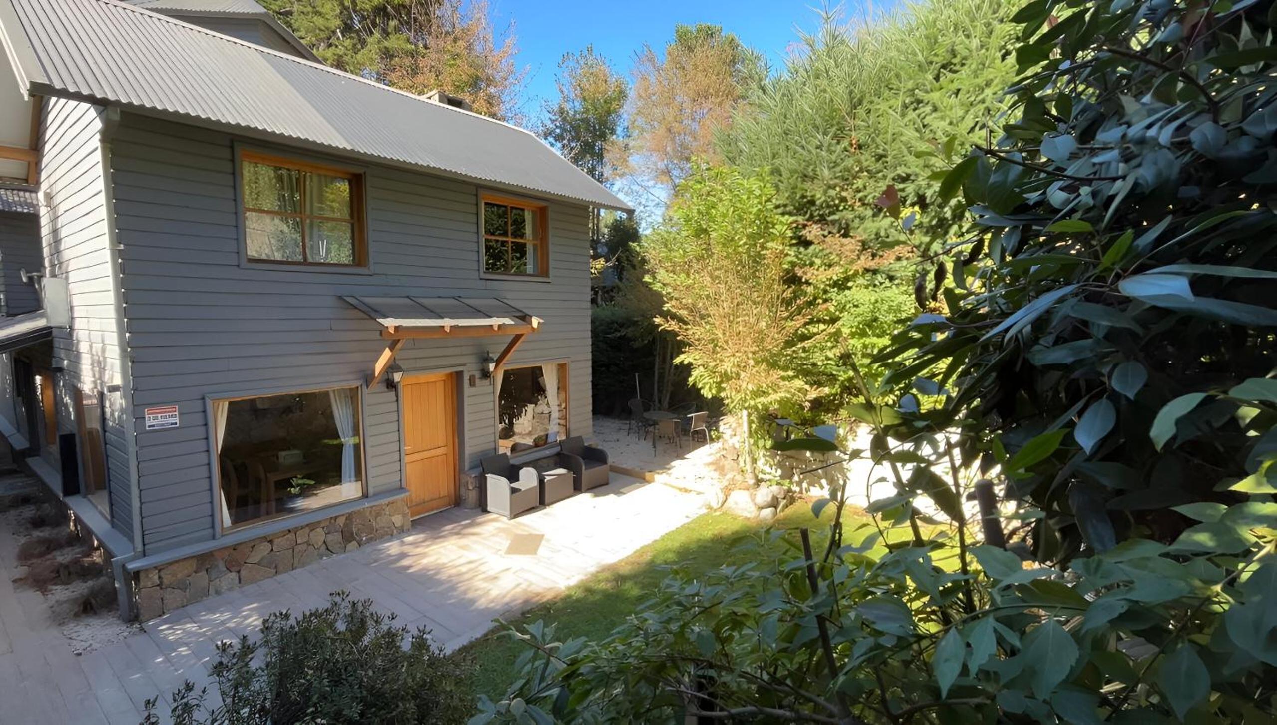 Hotel Las Cumbres Apart & Suites - Image 1