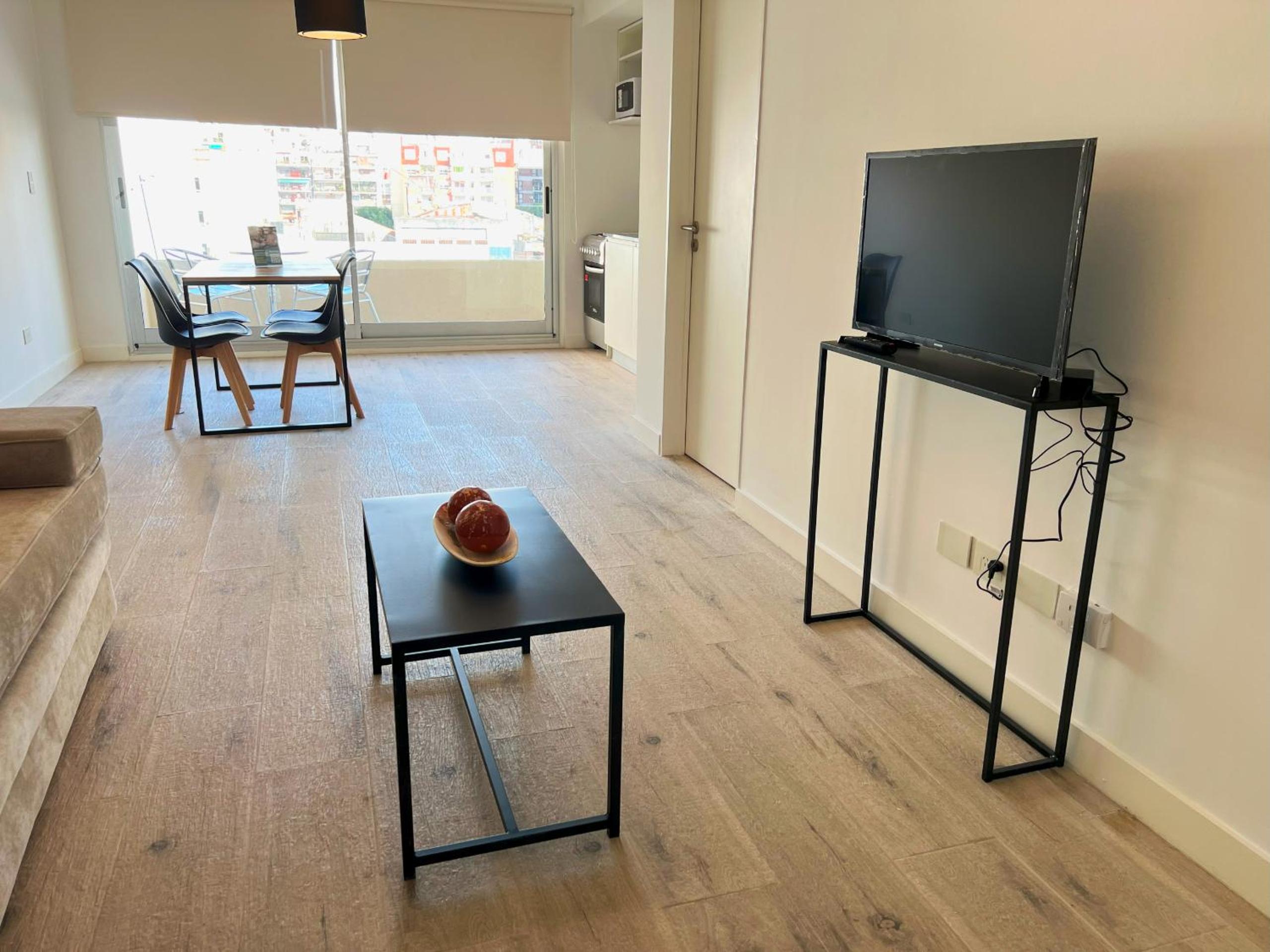 RentUp - Moderno monoambiente con balcon en Almagro